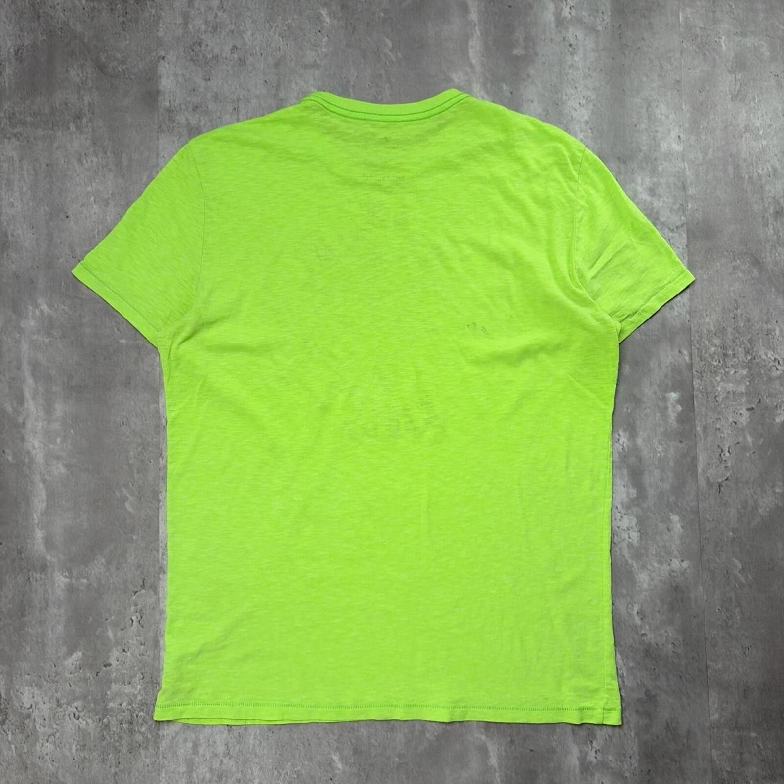 American Eagle Outfitters Y2K Yellow American Eagle Grunge Skater Gothic T-Shirt Size US L / EU 52-54 / 3 - 6 Thumbnail