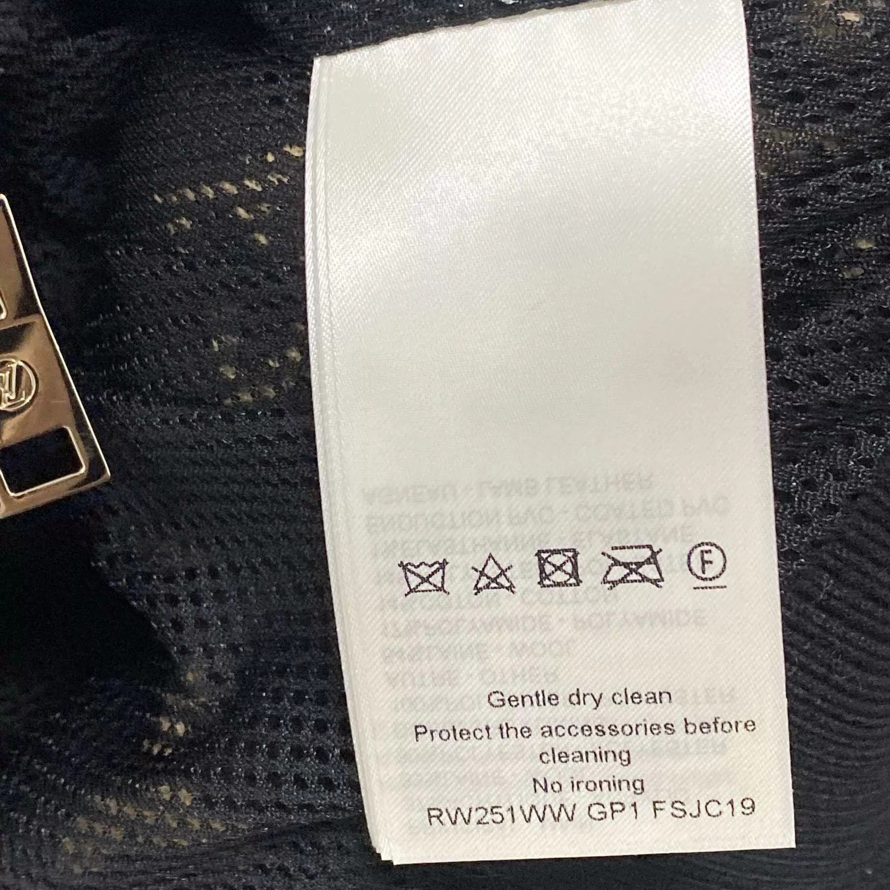 Louis Vuitton LV brown all over logo teddy vest size 38 Size S / US 4 / IT 40 - 5 Thumbnail