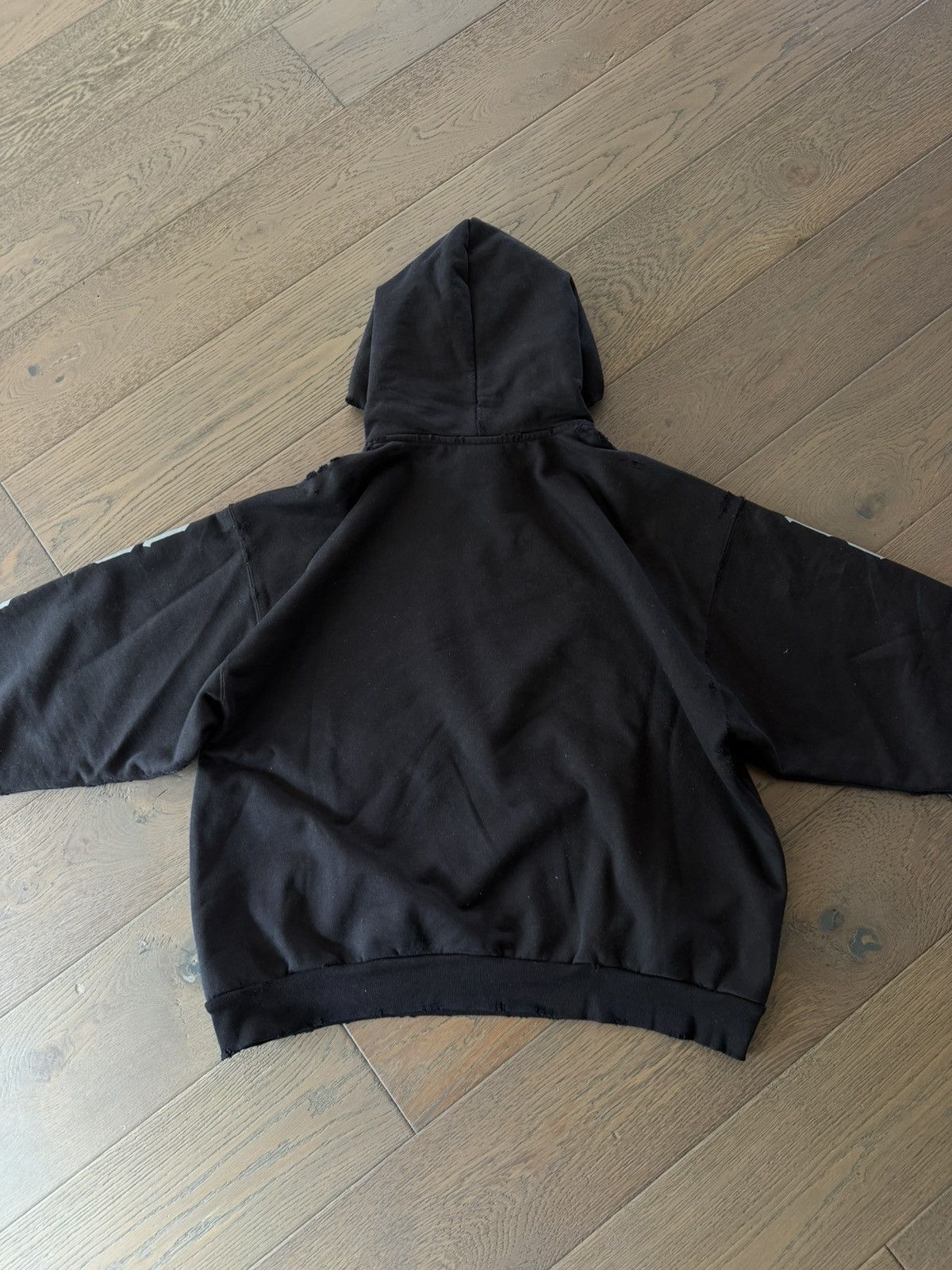 Balenciaga Balenciaga No Logo Hoodie Size US S / EU 44-46 / 1 - 2 Thumbnail