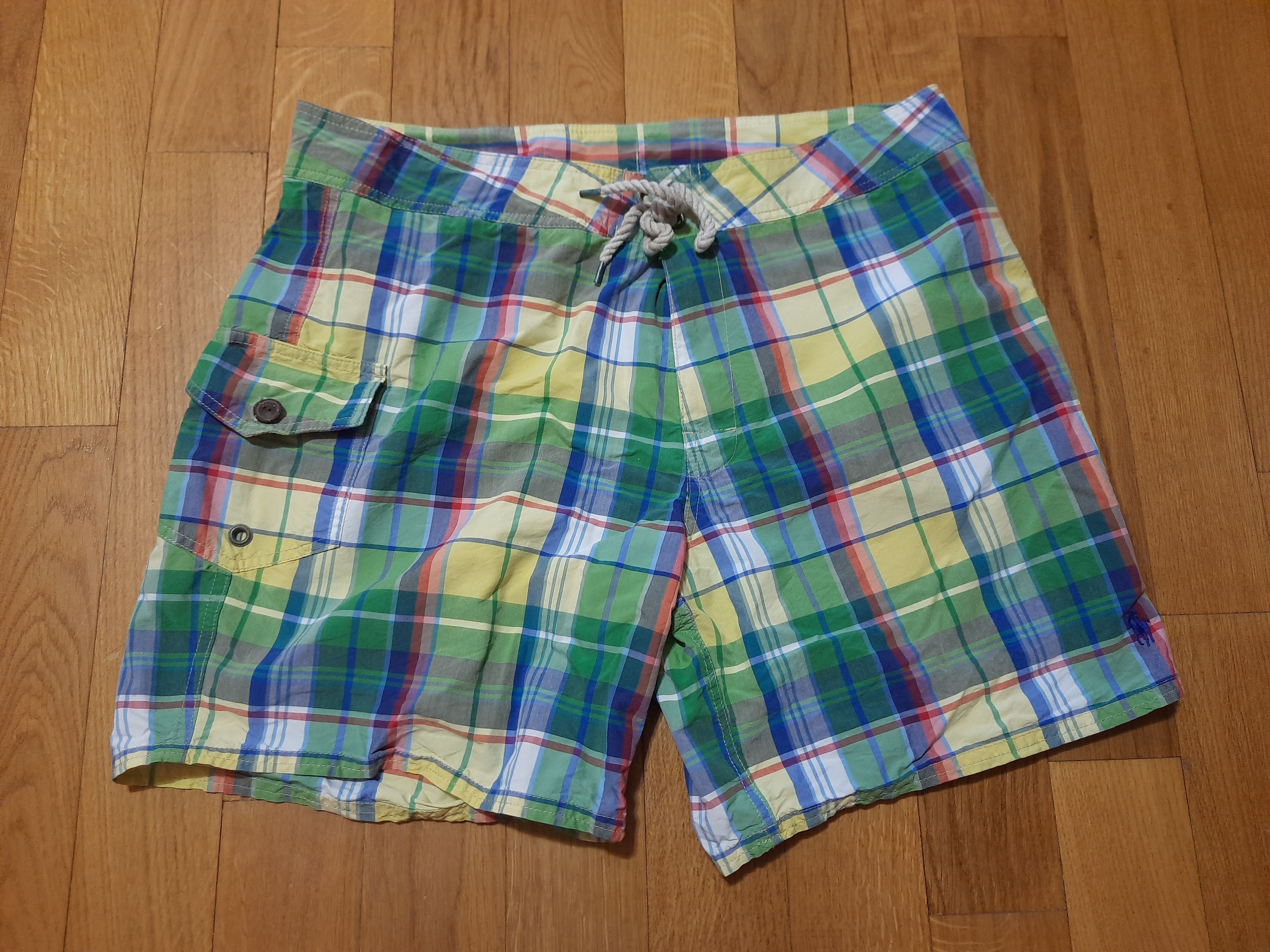 Polo Ralph Lauren Polo Ralph Lauren Casual Y2k Shorts Size US 34 / EU 50 - 1 Thumbnail