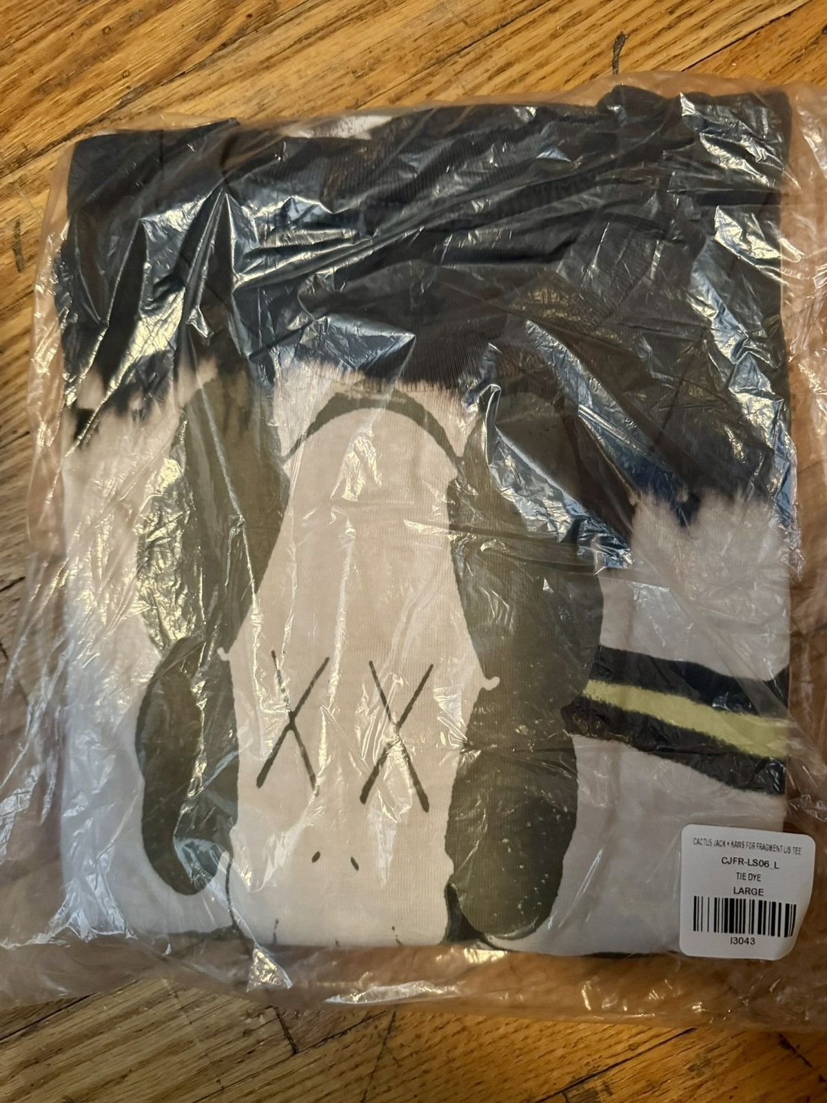 Fragment Design × Kaws × Travis Scott Kaws x Travis Scott Cactus Jack x Fragment Long sleeve Size US L / EU 52-54 / 3 - 3 Thumbnail