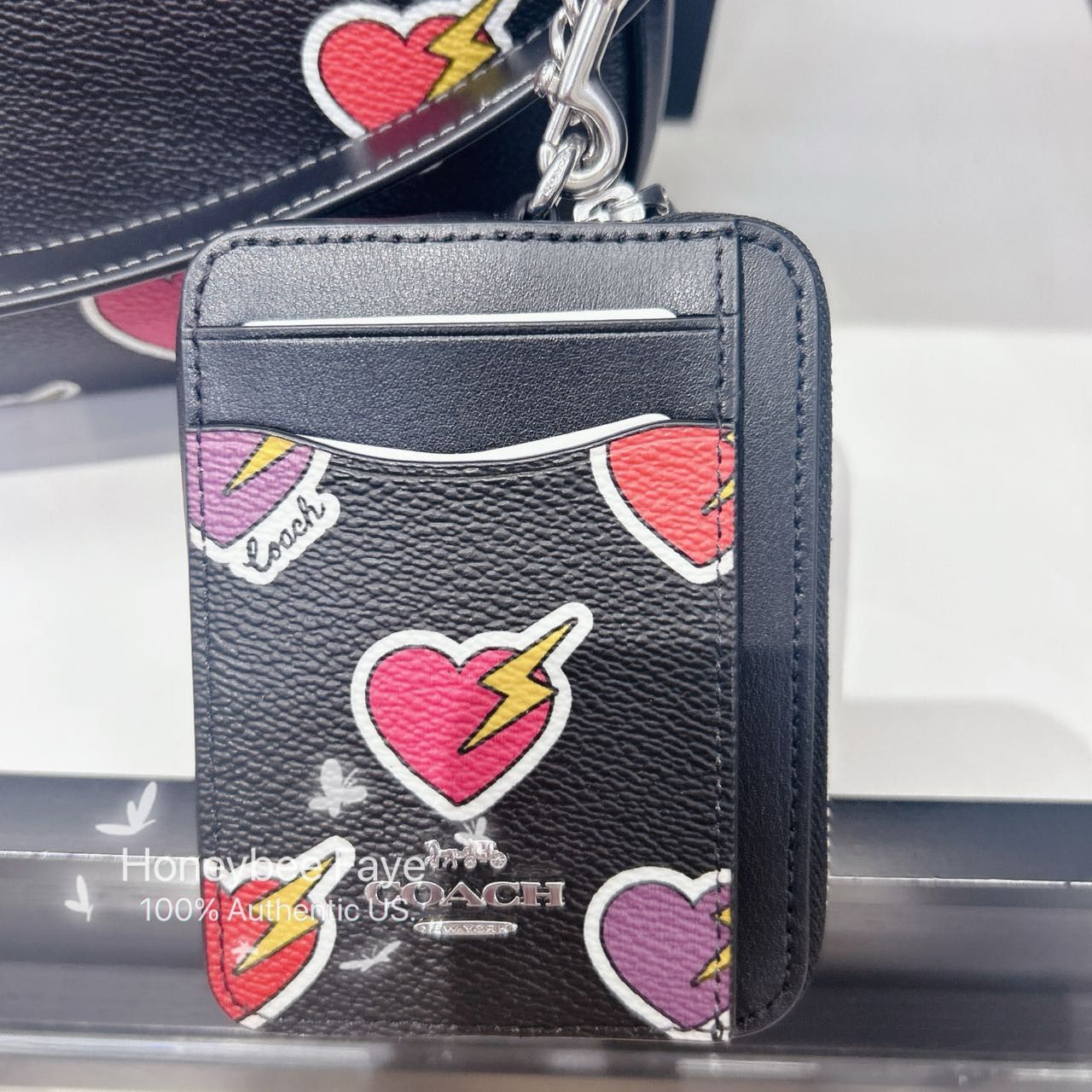 Coach Zip Card Case With Heart Bolt Print CW453 Size ONE SIZE - 1 Thumbnail
