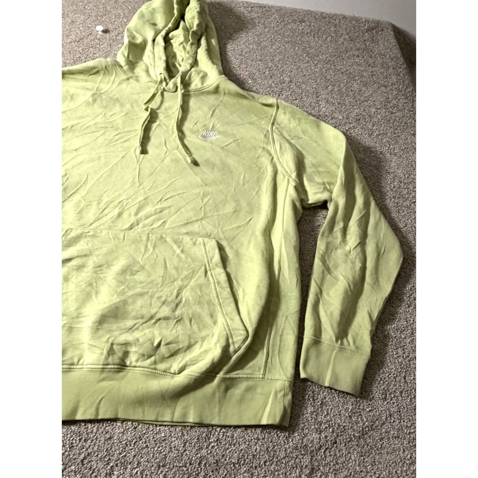 Nike Nike Club Fleece Hoodie LT Green Tall Pullover Swoosh Sweatshirt BV2654-352 Size US L / EU 52-54 / 3 - 4 Thumbnail