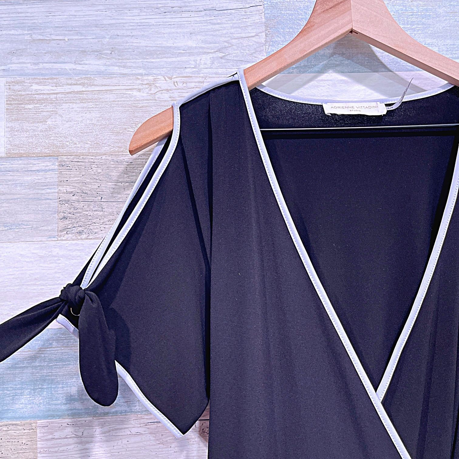 Other ADRIENNE VITTADINI Tipped Tie Wrap Dress Black Womens Small Size S / US 4 / IT 40 - 2 Thumbnail