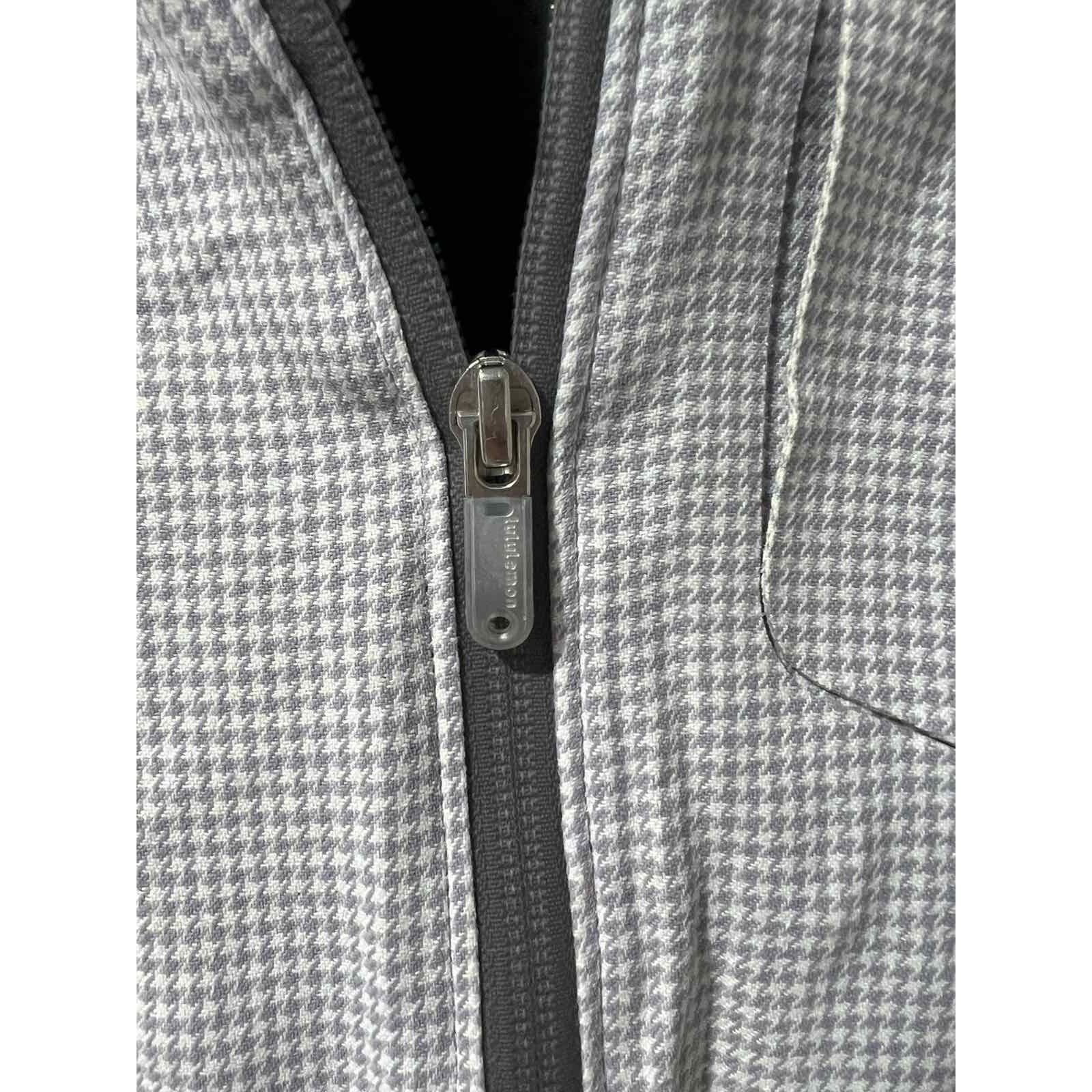Lululemon Lululemon Men Houndstooth White Gray Size M A001599 Size US M / EU 48-50 / 2 - 9 Thumbnail