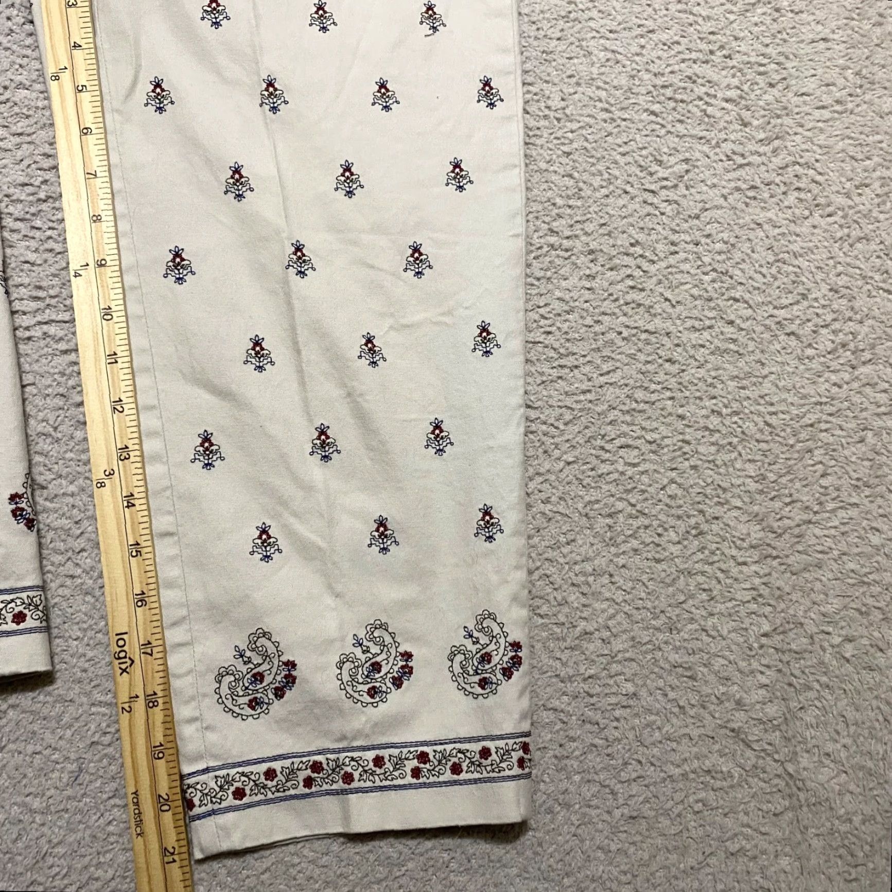 Talbots Talbots Womens Pants Beige Capris Geometric Petite 4P Flat Front Straight High Rise Cotton Spandex Casual Vintage No Size 42" / US 20 - 3 Thumbnail