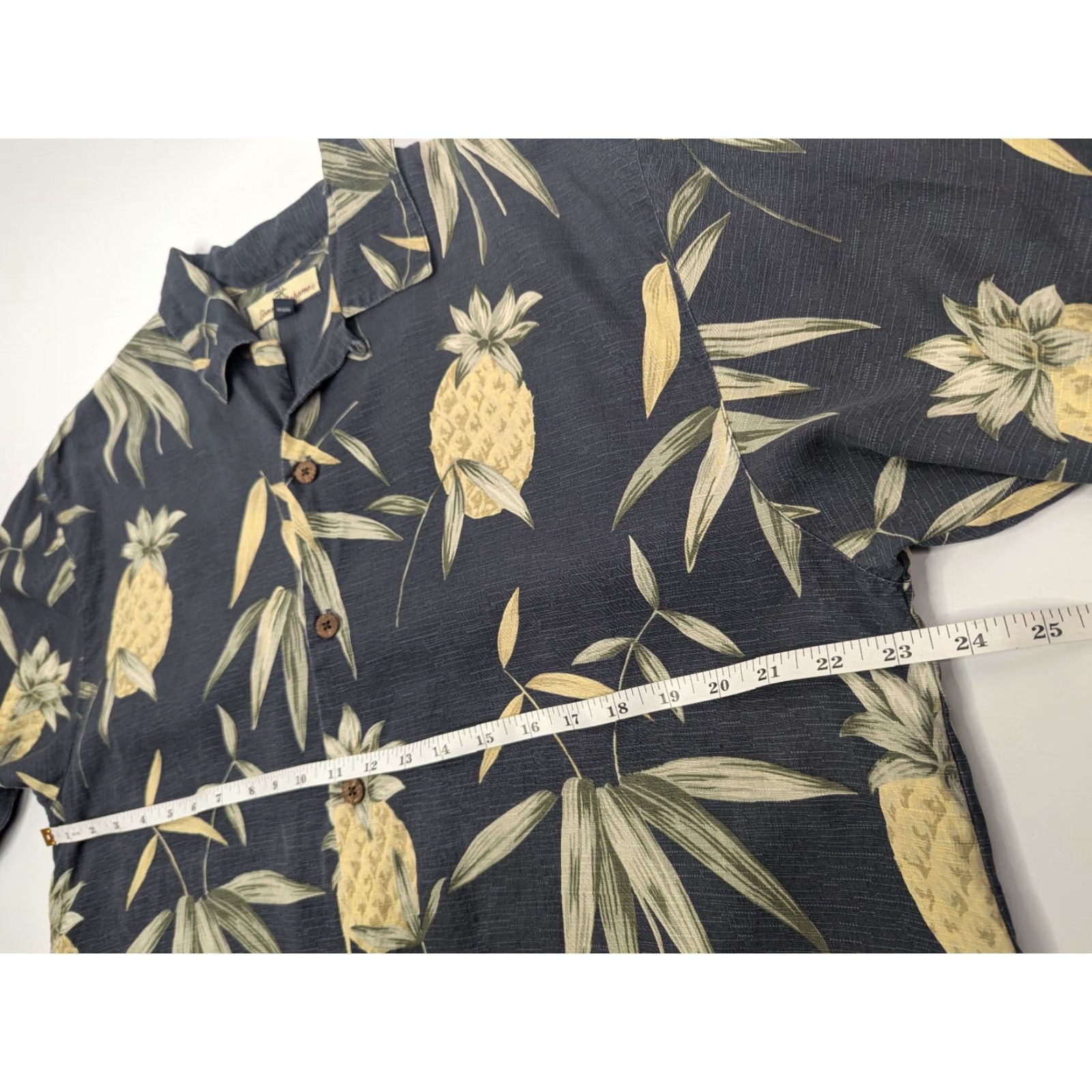 Tommy Bahama VINTAGE Tommy Bahama Pineapple Print Silk Camp Hawaiian Shirt Loop Collar Size Medium Size US M / EU 48-50 / 2 - 4 Thumbnail