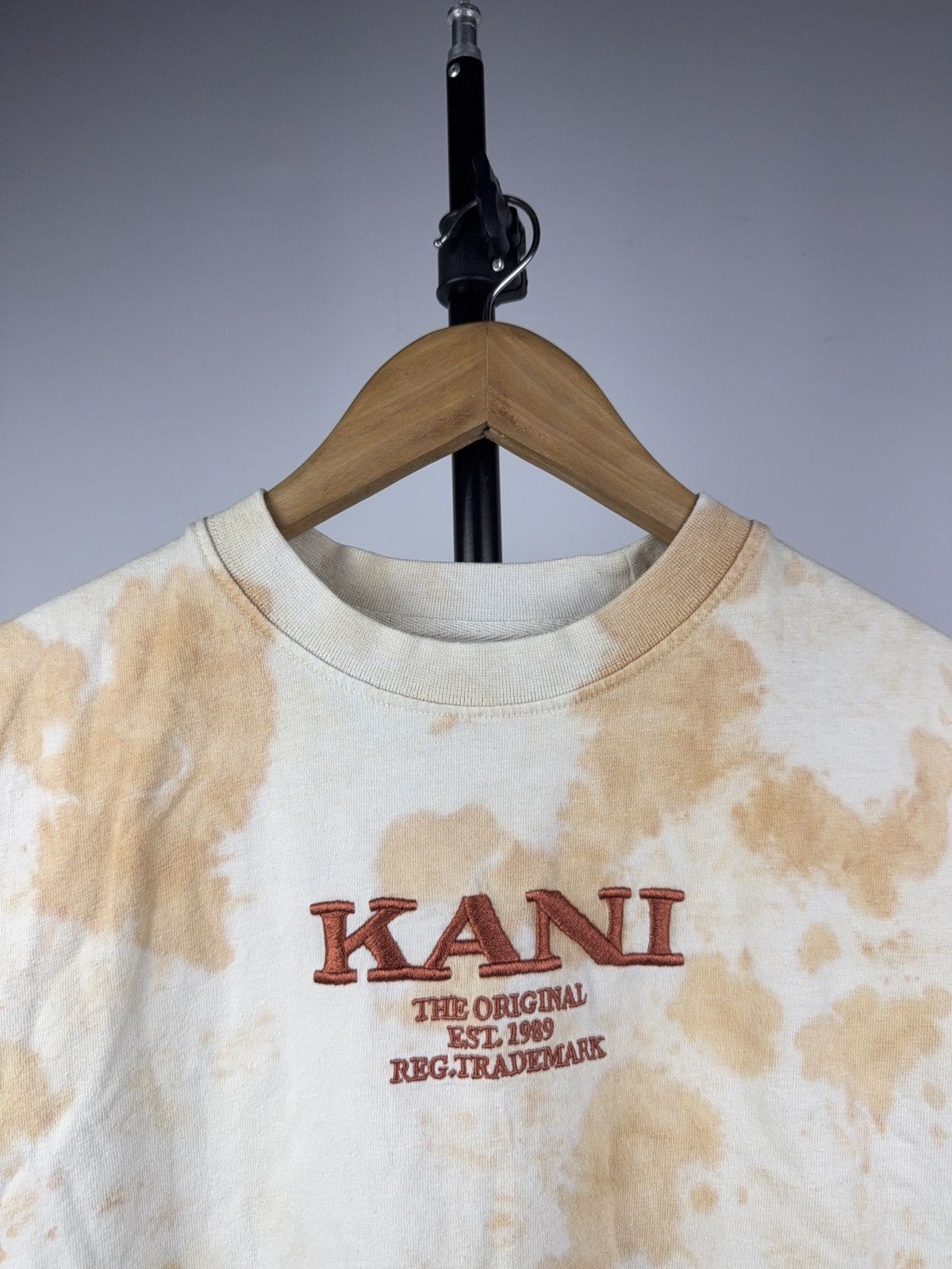 Karl Kani 00s Karl Kani Tie-Dye Logo Embroidered Tee Tagged S Fits L Size US M / EU 48-50 / 2 - 3 Thumbnail