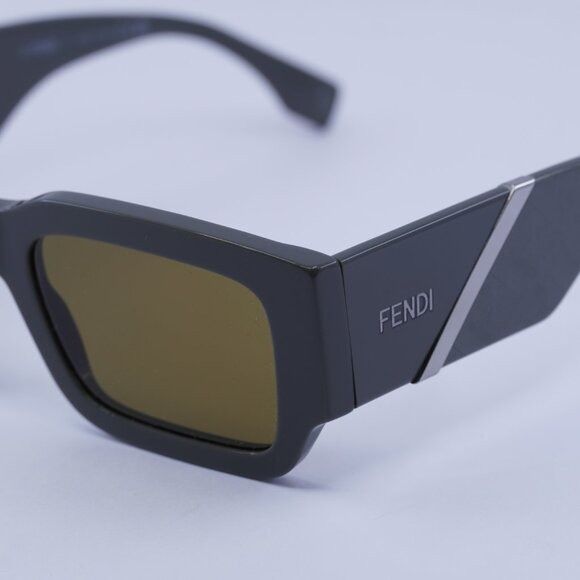 Fendi 🕶️ New Fendi FE40131I 20E Sunglasses - Shiny Grey Frame Size ONE SIZE - 7 Thumbnail