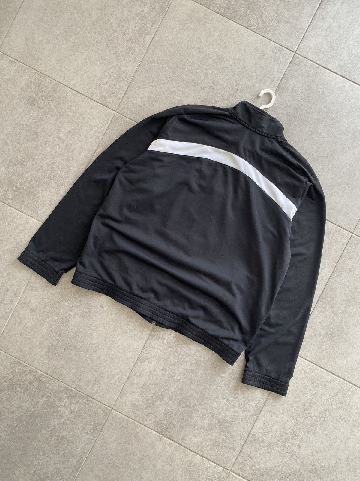 Nike Vintage Nike Track Top Size US L / EU 52-54 / 3 - 11 Thumbnail
