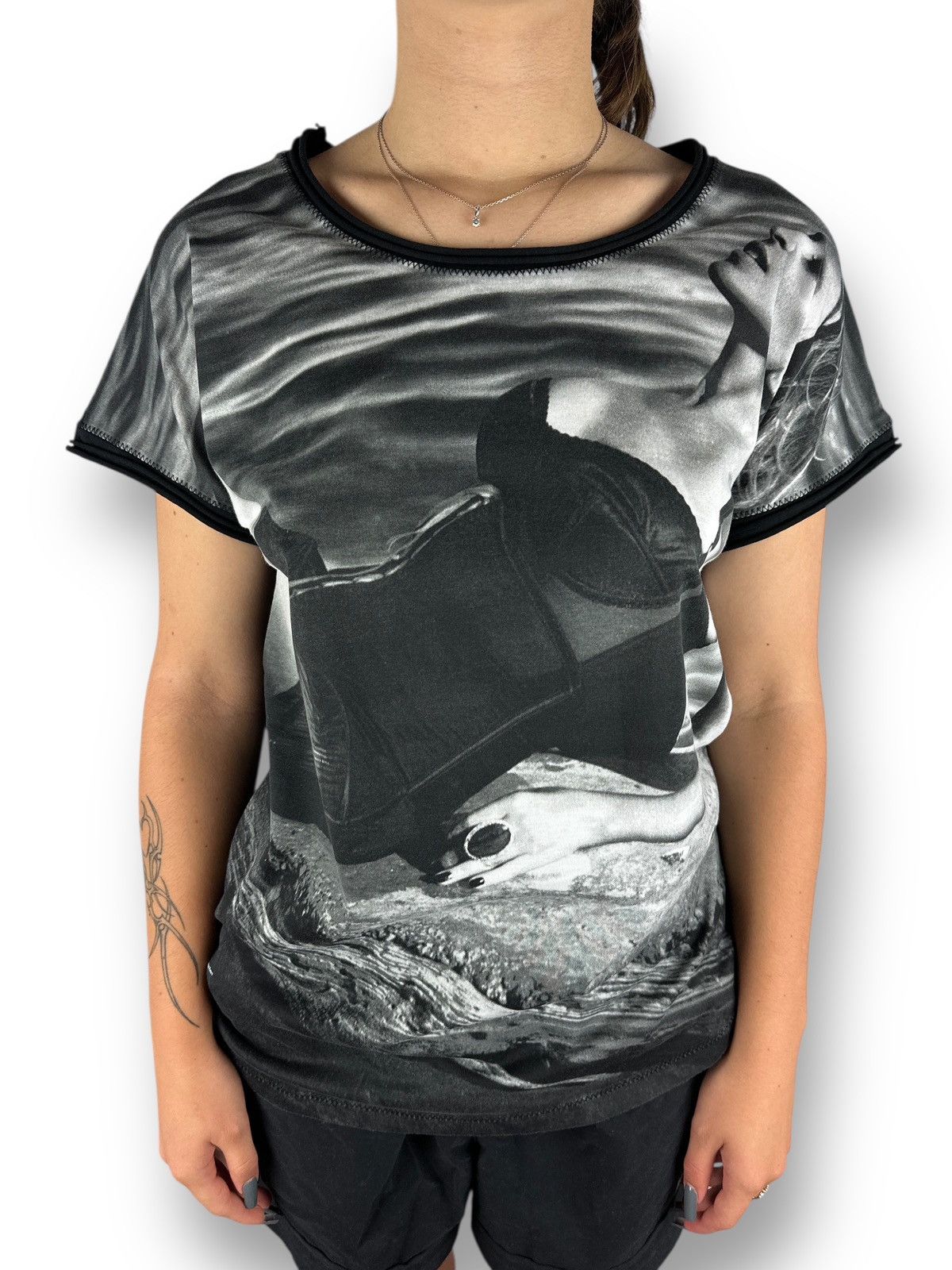 Dolce & Gabbana Dolce Gabbana Kylie Minogue Photo Vincent Peters T-Shirt Size M / US 6-8 / IT 42-44 - 16 Thumbnail