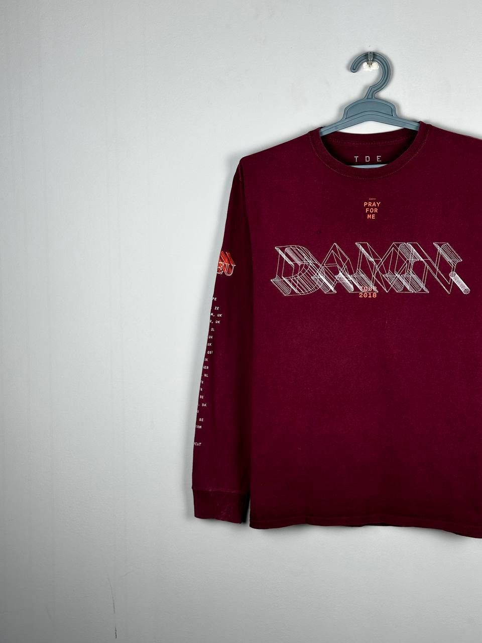 Kendrick Lamar Kendrick Lamar 2018 tour red longsleeve tee DAMN. TDE Size US M / EU 48-50 / 2 - 3 Thumbnail