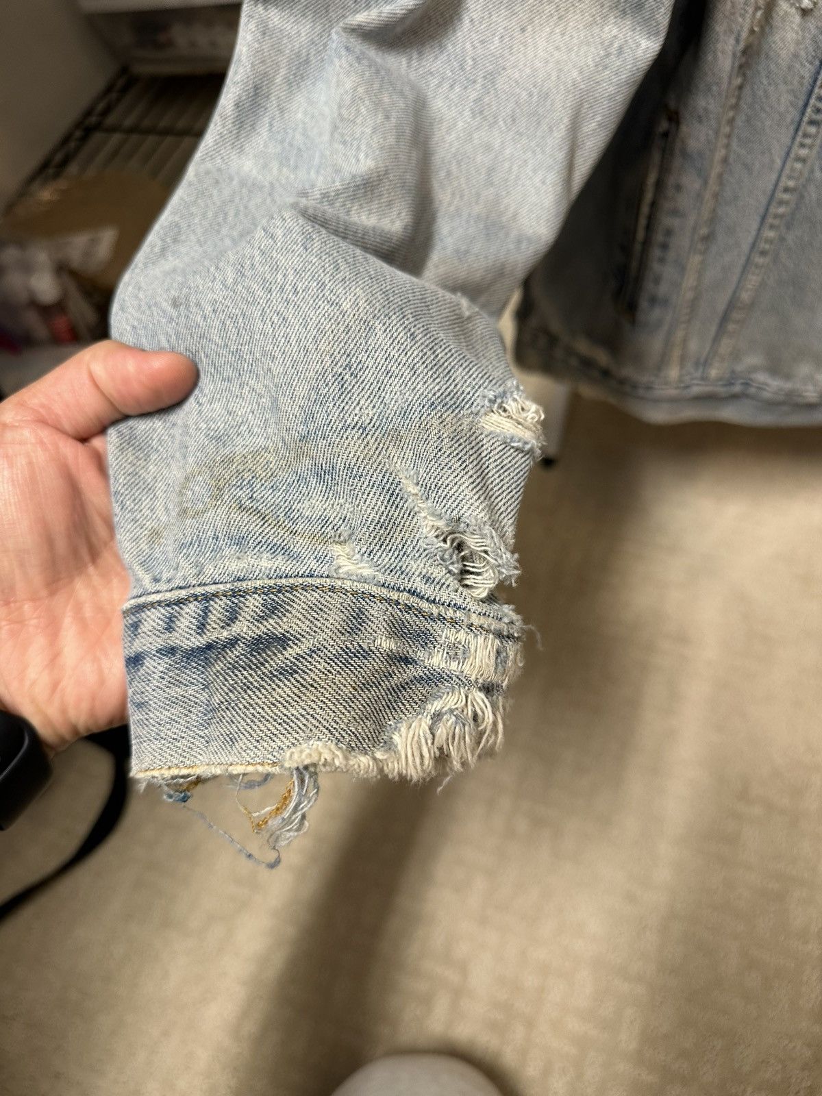 Levi's Vintage Clothing Levis 70507-0389 Vintage Distressed Denim Jacket Blue Large Size US L / EU 52-54 / 3 - 3 Thumbnail