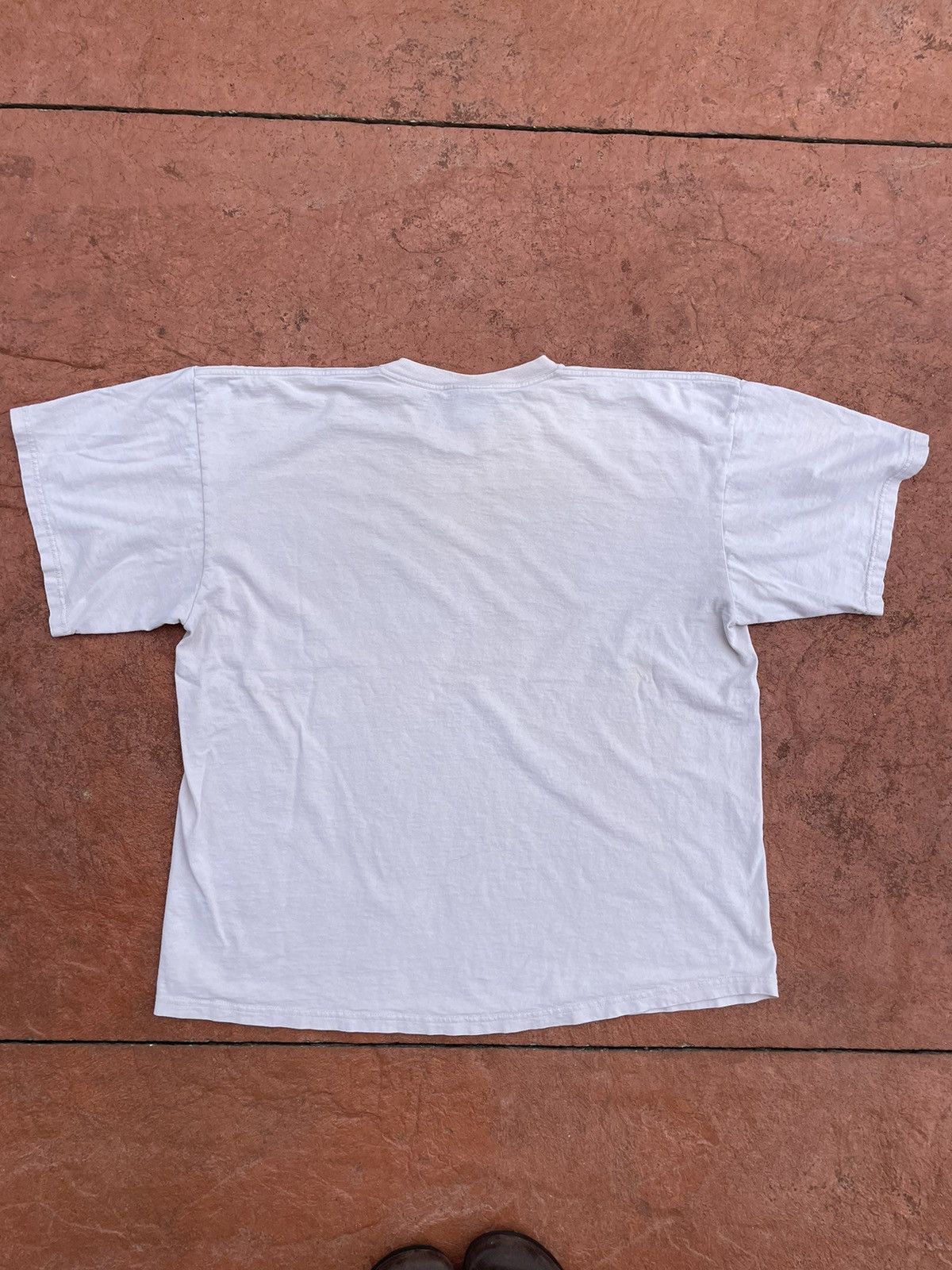Nike Vintage 90s Cream Nike Center Swoosh Essential Boxy Logo Tee Size US XL / EU 56 / 4 - 3 Thumbnail