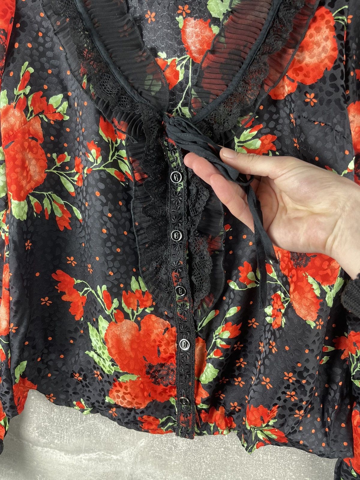 Dolce & Gabbana D&G Dolce & Gabbana Sheer Floral Silk Lace Ruffled Blouse Size L / US 10 / IT 46 - 5 Thumbnail