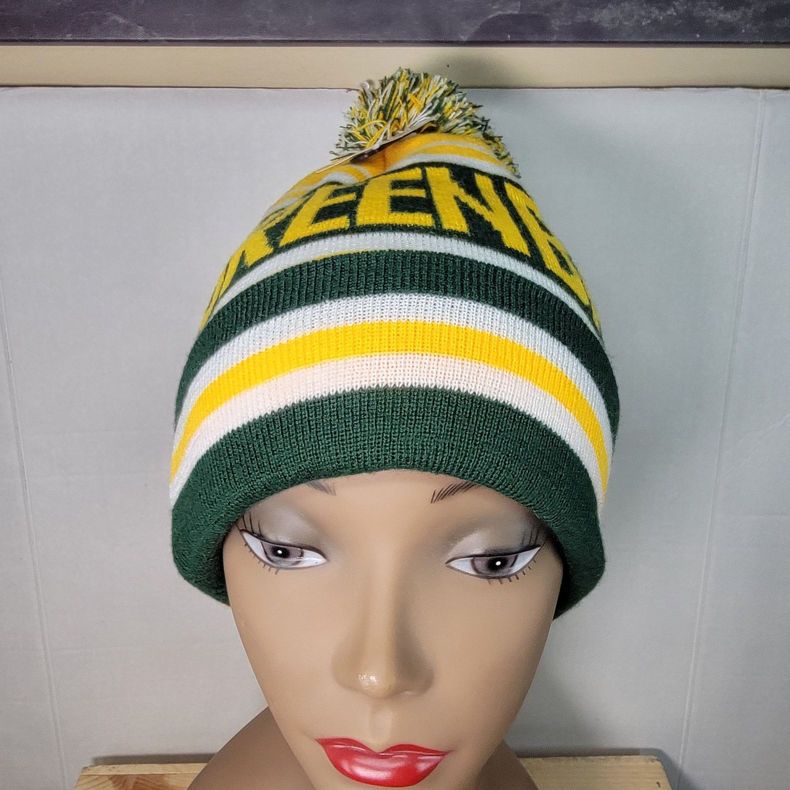 Other Green Bay Packers Knit Beanie w/ Single Pom Pom - NWT Size ONE SIZE - 2 Thumbnail
