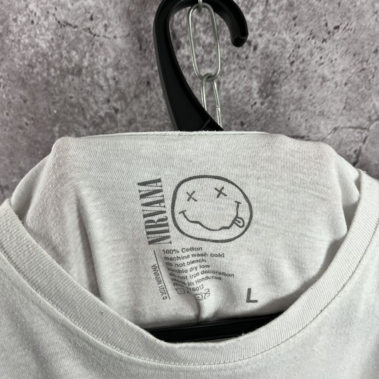Band Tees Nirvana T-Shirt Big Logo Smile Y2K White Size Large L Size US L / EU 52-54 / 3 - 6 Thumbnail