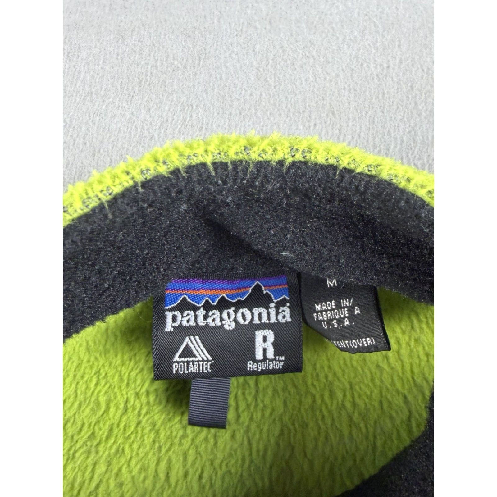 Patagonia VINTAGE Patagonia Regulator Fleece Vest Women’s Medium Green Full Zip USA Vest Women’s Medium Green Full Zip USA Size M / US 6-8 / IT 42-44 - 4 Thumbnail