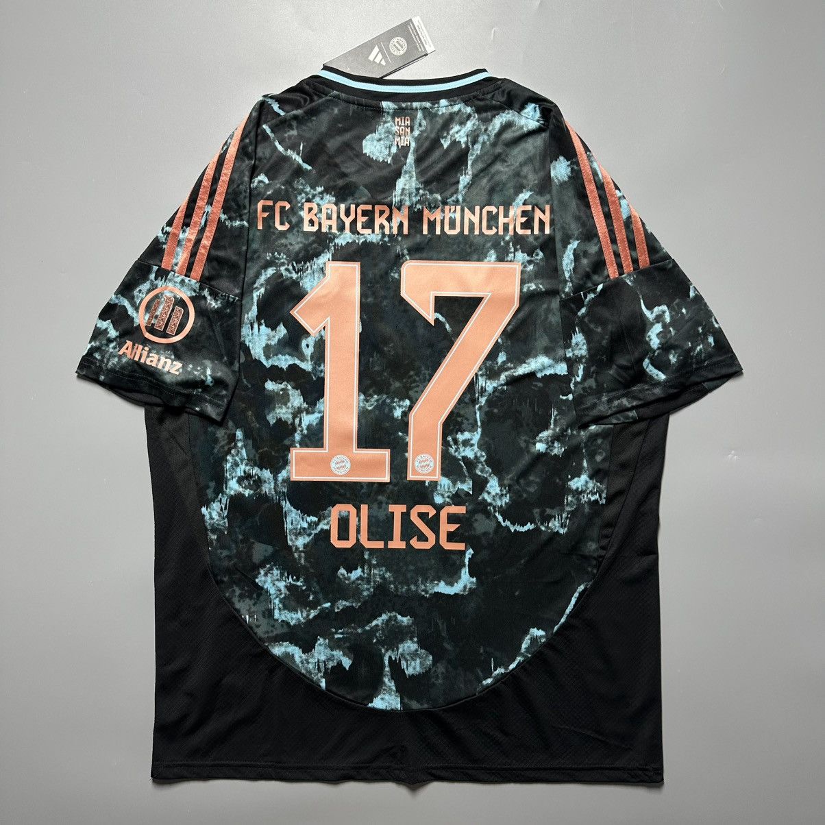 BAYERN ADIDAS 2024/2025 FOOTBALL AWAY JERSEY #17 OLISE