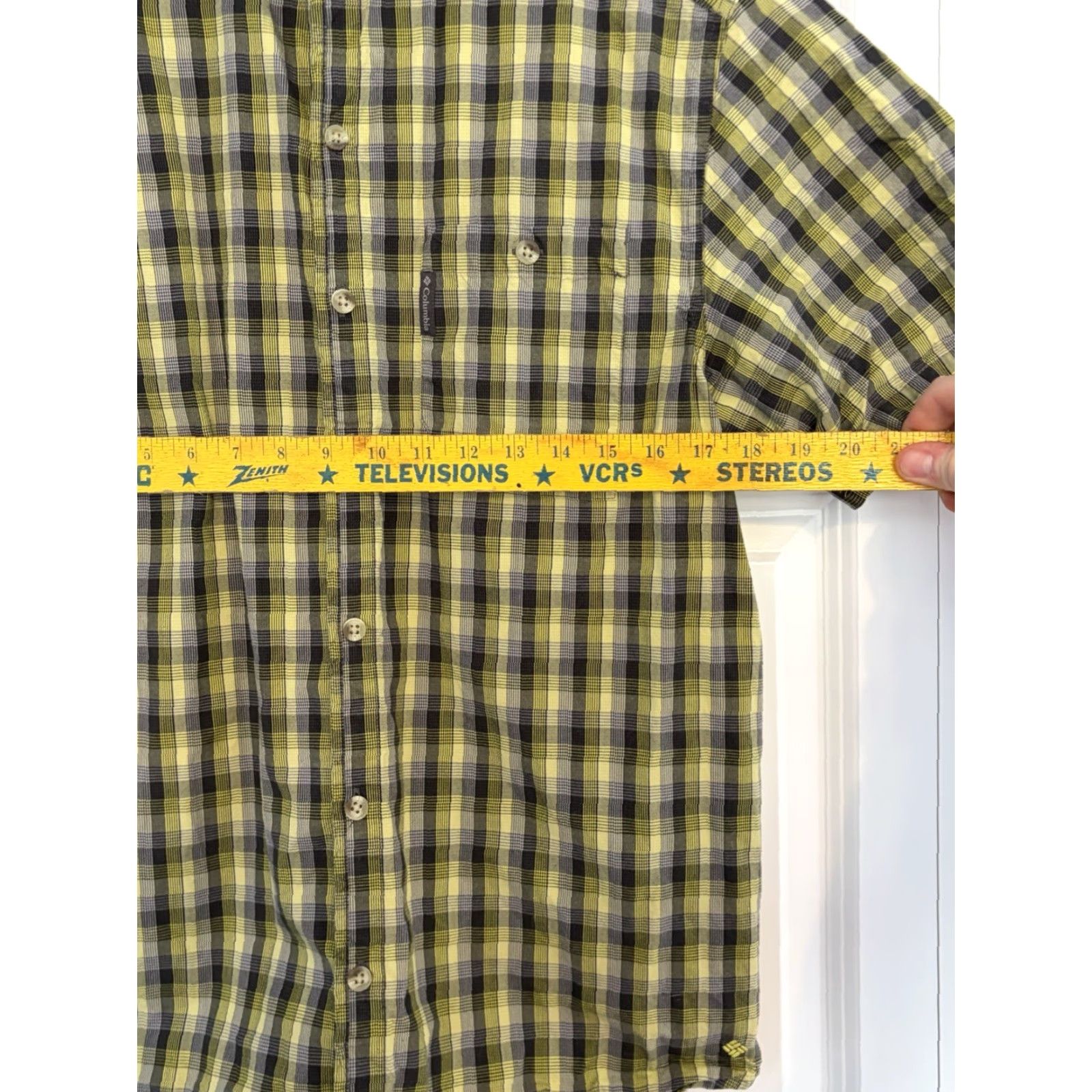 Vintage Columbia Shirt Mens Green Gray Plaid Short Sleeve Button-Up, Medium, Regular Size US M / EU 48-50 / 2 - 3 Thumbnail