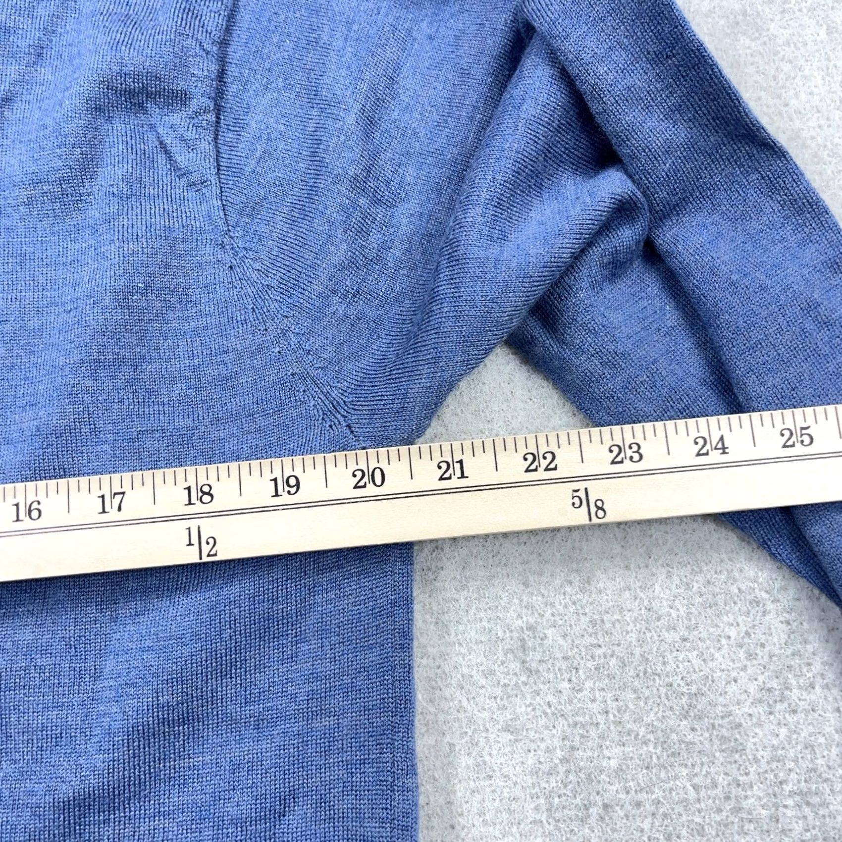 Orvis Orvis Sweater Men Medium Blue Pullover Quarter Zip Merino Wool Lightweight Knit 1/4 Zip Casual Classic Outdoor Mens Regular Size M Blue Size US M / EU 48-50 / 2 - 7 Thumbnail