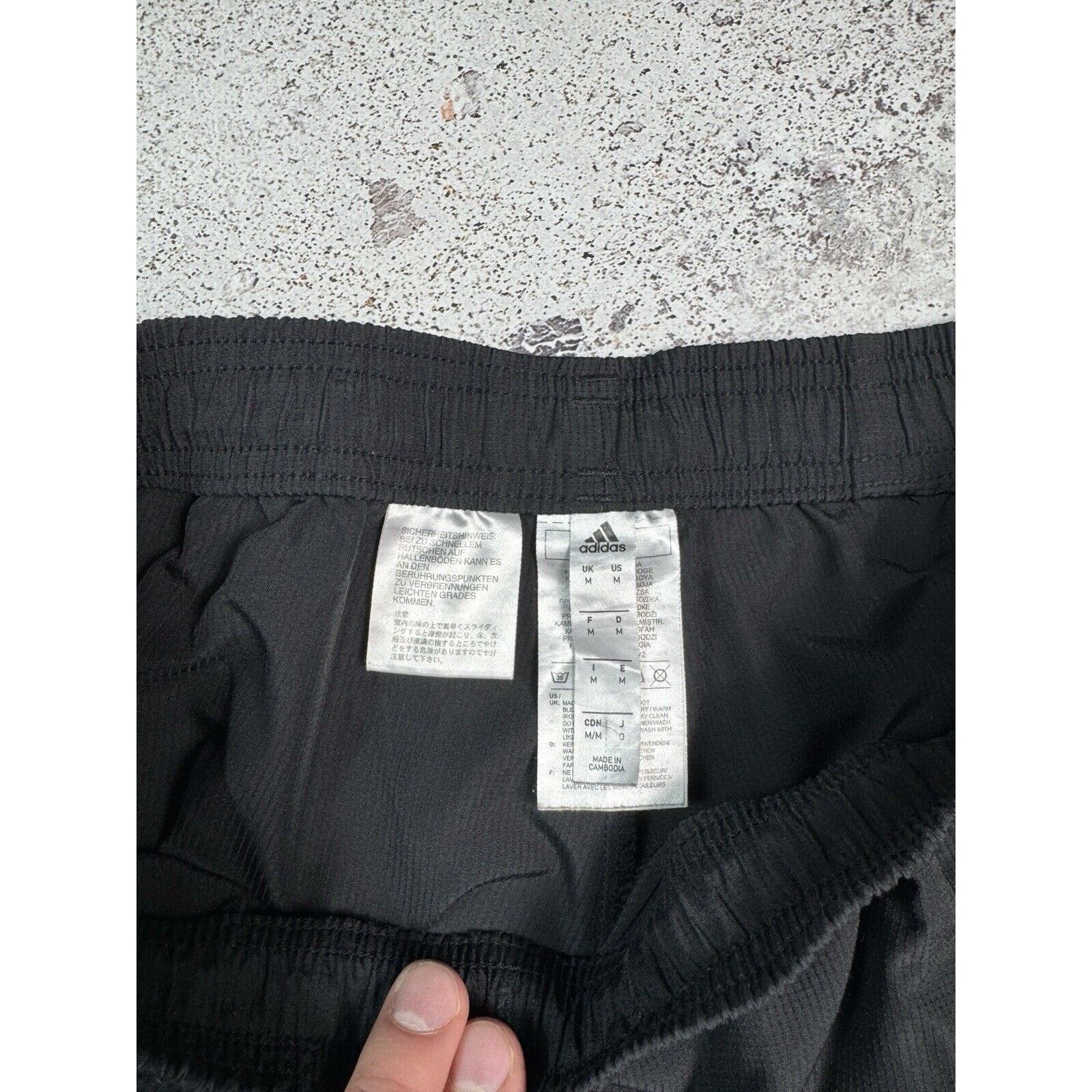 Adidas Adidas Bayern Munchen Trackpants Blokecore Size M Black Men Size US 32 / EU 48 - 11 Thumbnail