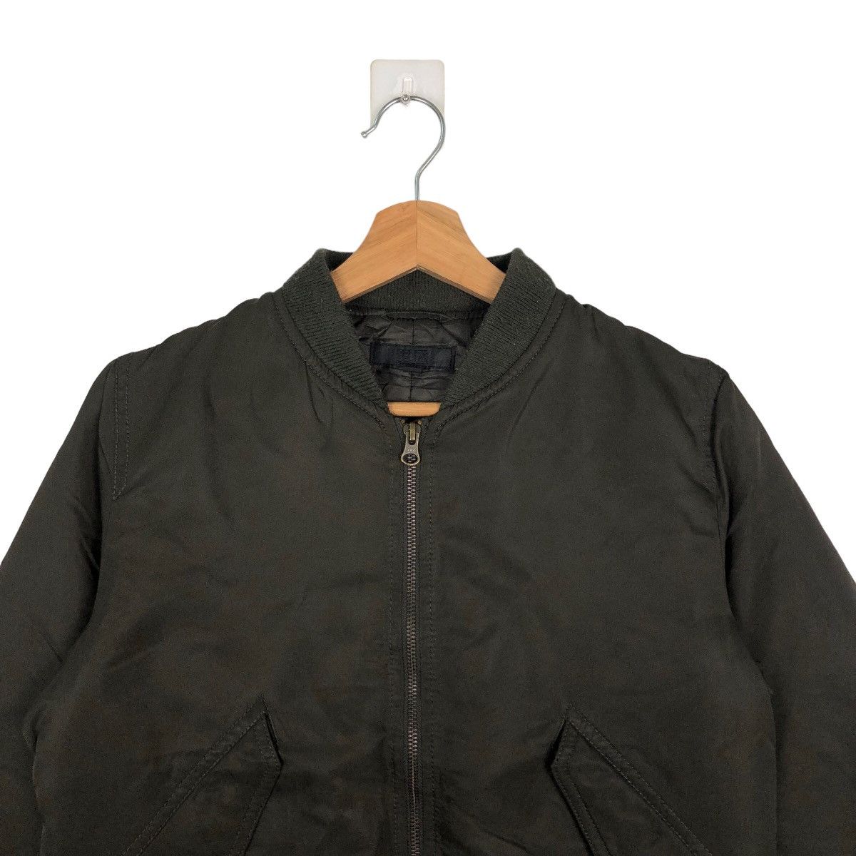 Japanese Brand VINTAGE BOMBER JACKET RIOT RIOT DESIGN UNIQLO JAPAN Size US M / EU 48-50 / 2 - 2 Thumbnail