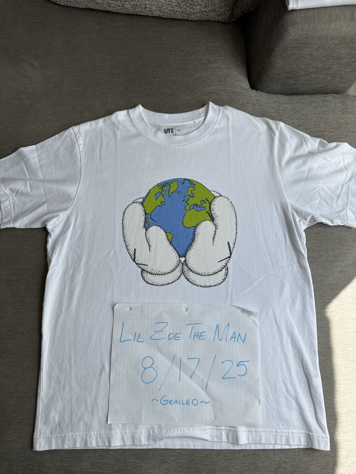 Kaws × Uniqlo Kaws + UT Graphic T-Shirt Size US M / EU 48-50 / 2 - 6 Thumbnail