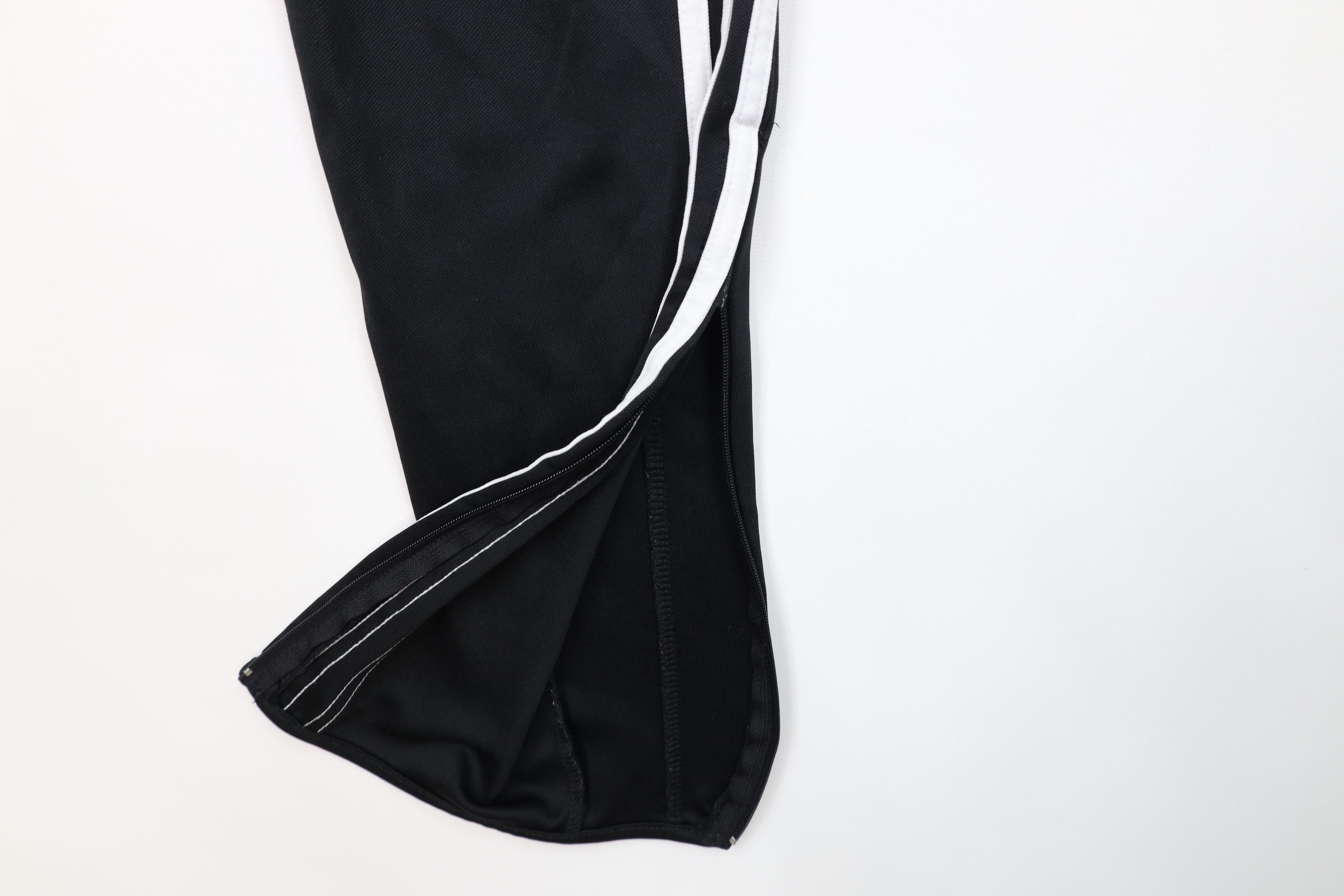 Adidas Vintage Y2K Adidas Striped Tapered Leg Soccer Warm Up Pants Size US 32 / EU 48 - 5 Thumbnail