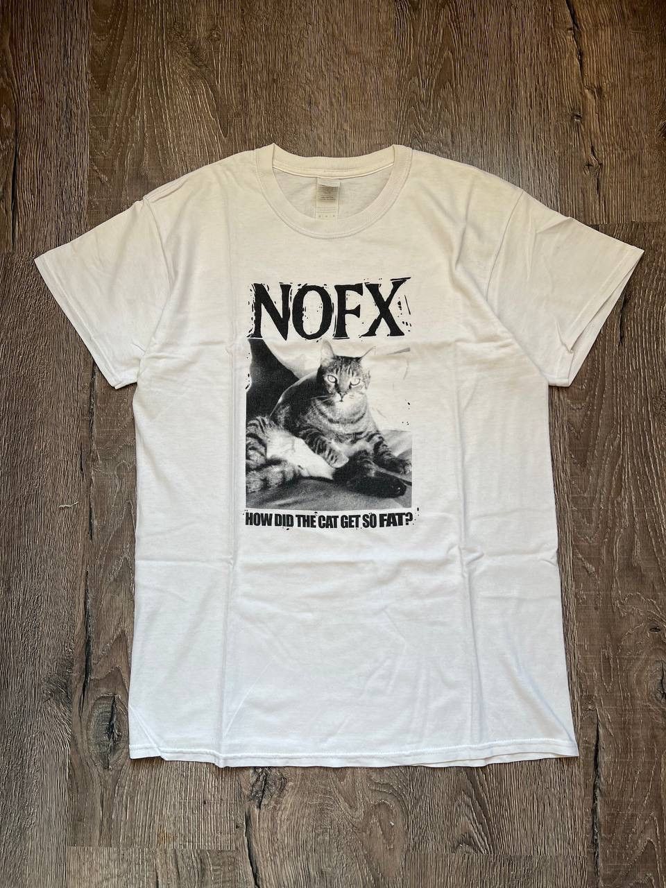 Band Tees Vintage Nofx how did the cat get so fat punk rock t shirt Size US M / EU 48-50 / 2 - 2 Thumbnail