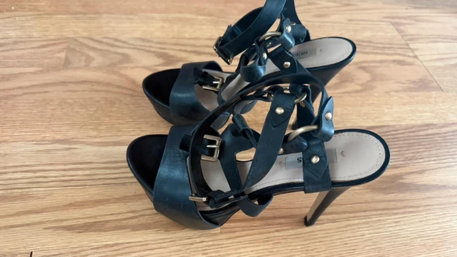 Guess Guess strappy platform heels Size US 7 / IT 37 - 2 Thumbnail