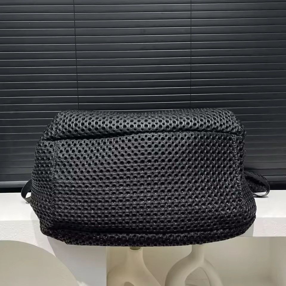 Japanese Brand Black Color Shoulder Messenger Bag Size ONE SIZE - 9 Thumbnail