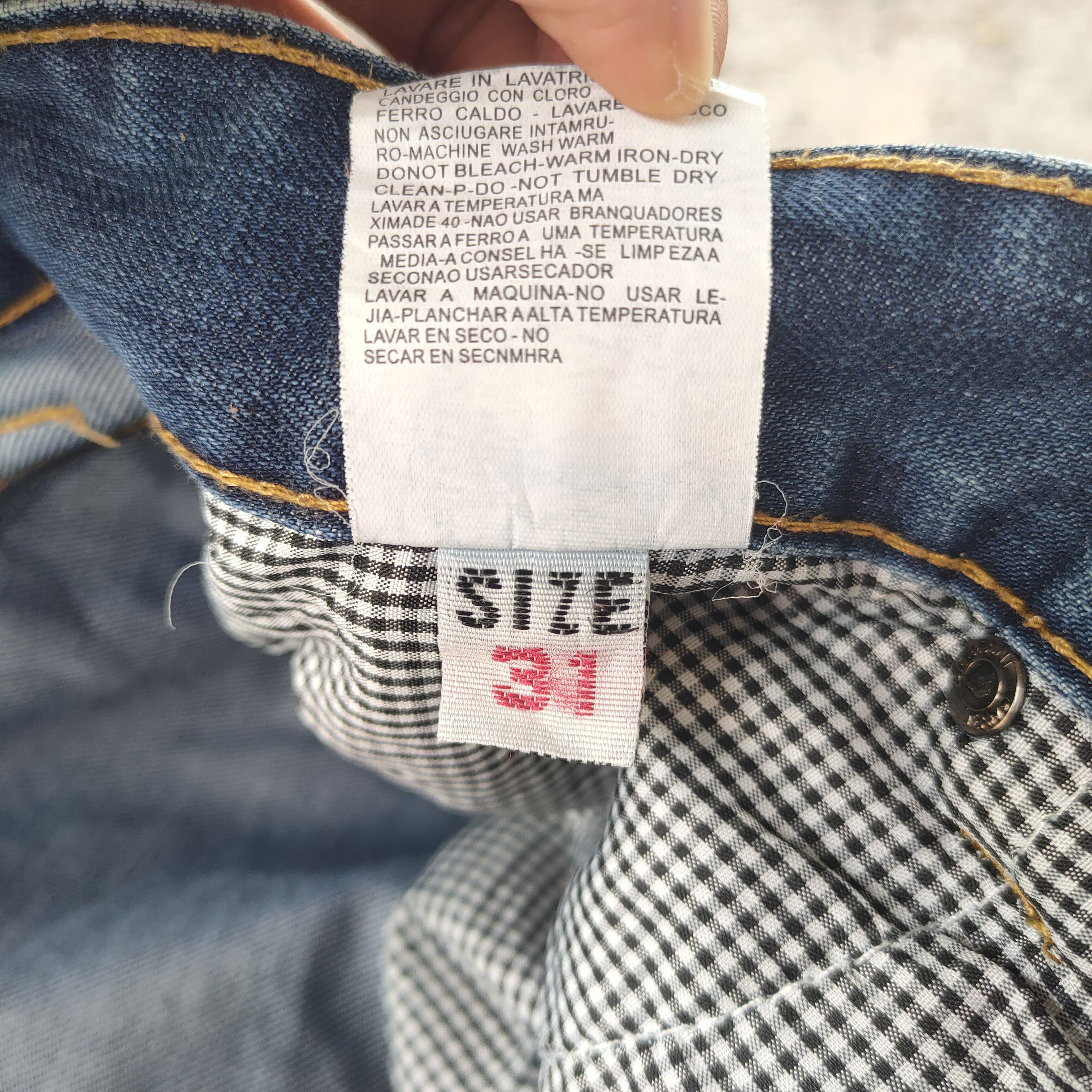 Armani × Jean × Vintage VINTAGE ARMANI FADED DISTRESSED JEANS DENIM PANTS Size US 31 - 13 Thumbnail