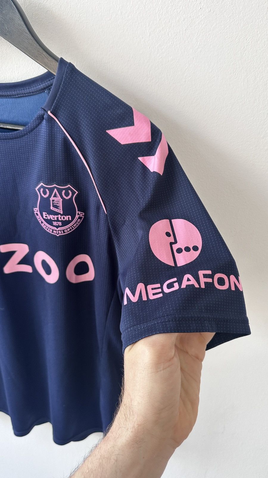 Hummel Everton FC Hummel Training Shirt Jersey 2020/21 Men’s Size M Size US M / EU 48-50 / 2 - 7 Thumbnail