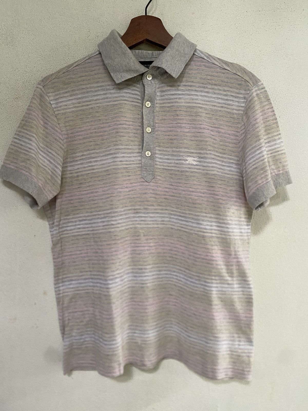 Burberry × Japanese Brand Burberry Golf White Striped Short Sleeve Collar T Shirt Size US M / EU 48-50 / 2 - 1 Thumbnail
