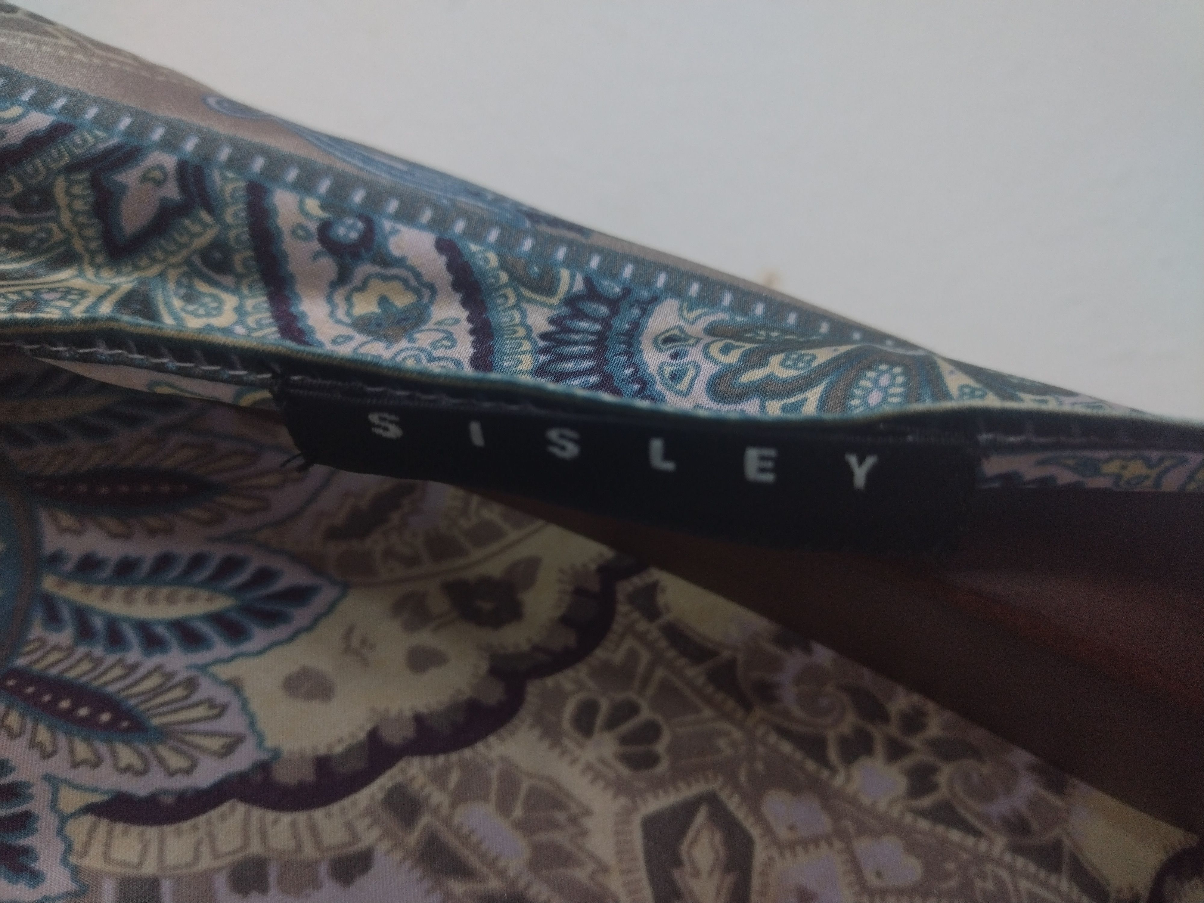 Benetton × Sisley VINTAGE PAESLEY BENETTON X SISLEY 100% SILK SCARF Size ONE SIZE - 3 Thumbnail