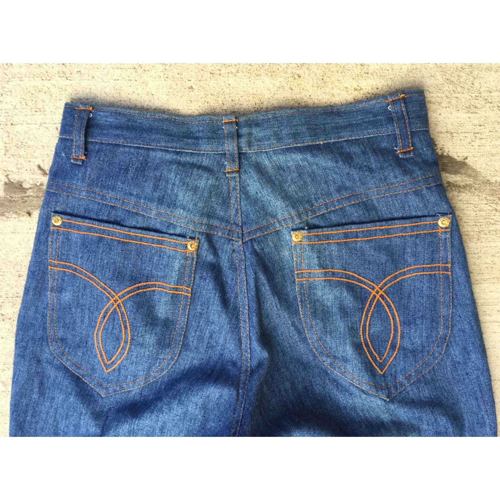 Levi's VINTAGE Levi's Jeans USA STYLE High Waisted 28 In Waist Hippie Hippy Blue 28 in Mens Women? Size 28" / US 6 / IT 42 - 5 Thumbnail