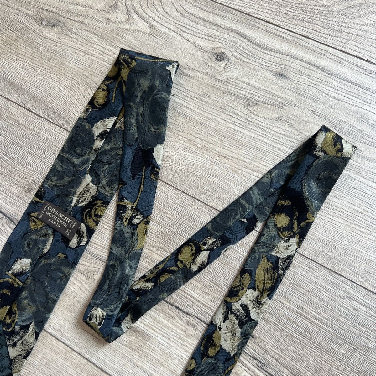 Givenchy Vintage Givenchy Tie Silk 100% Floral Size ONE SIZE - 7 Thumbnail
