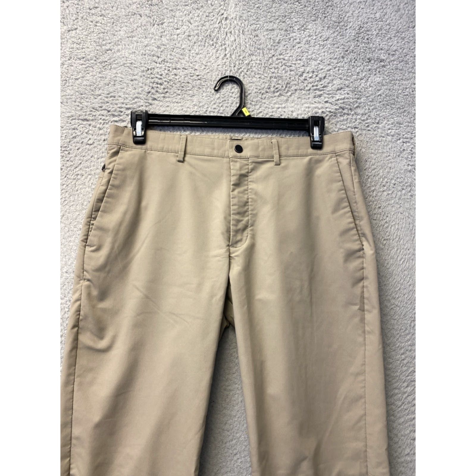 Banana Republic BANANA REPUBLIC HICKING - PANTS - Men - Slim Fit 33x32 - Tan - Golf/Khaki Solid Flat Front Zip Pockets - 131-24 Size US 33 - 2 Thumbnail