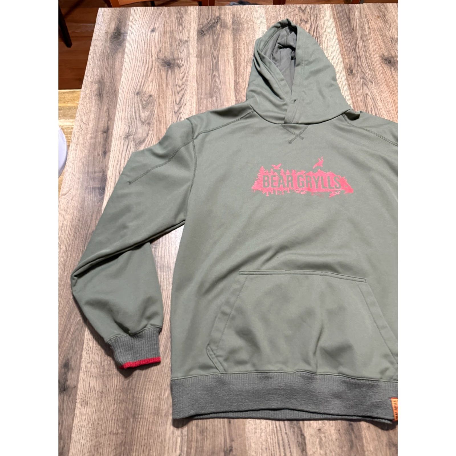 Vintage Bear Grylls Sweatshirt Men XL Green Red Pullover Long Sleeve Size US XL / EU 56 / 4 - 3 Thumbnail