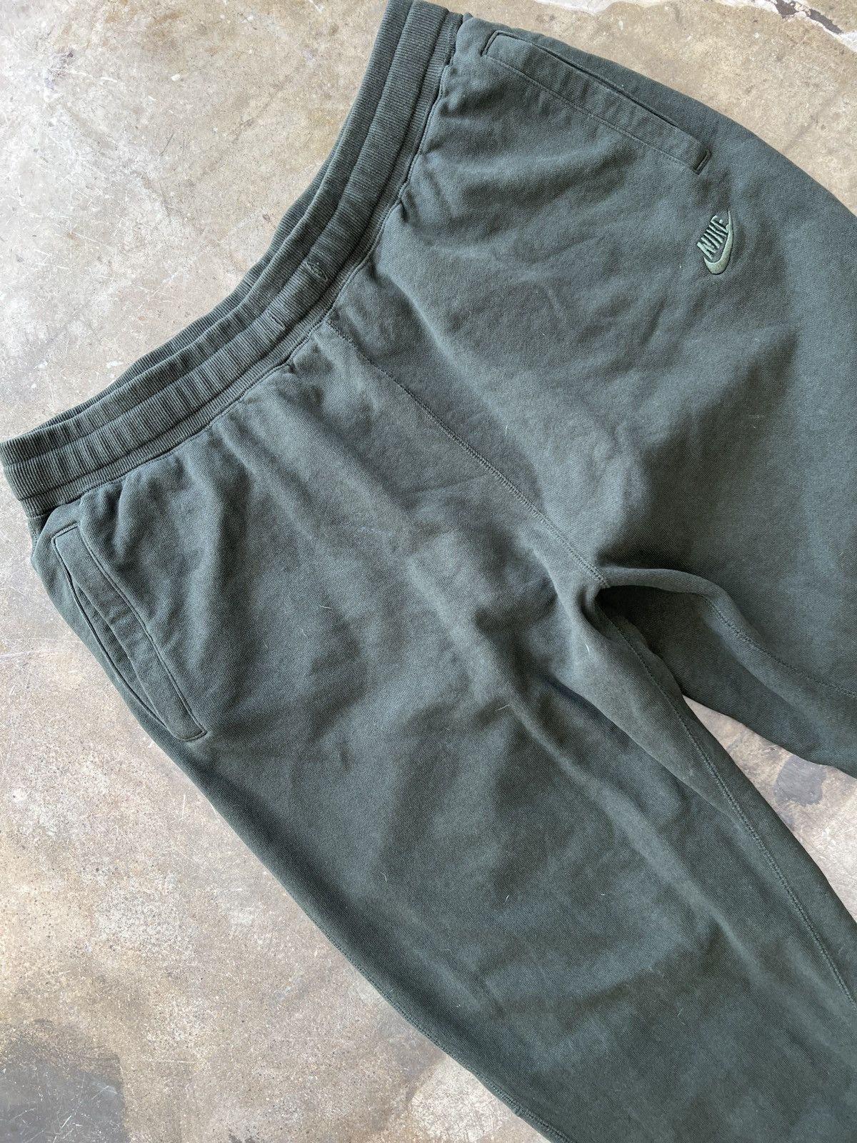 Nike Nike Jogger Sweatpants Sz. XXL Size US 38 / EU 54 - 1 Thumbnail