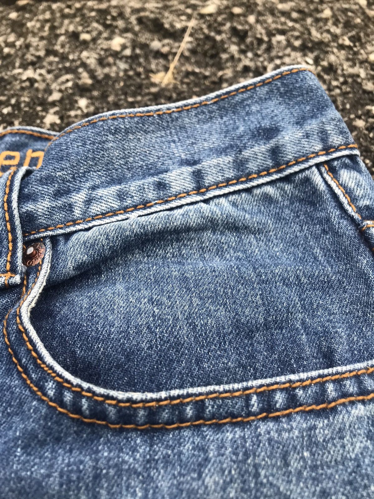 Levi's × Levi's Vintage Clothing × Vintage Levi’s 501 y2k Made in Japan Size US 28 / EU 44 - 7 Thumbnail