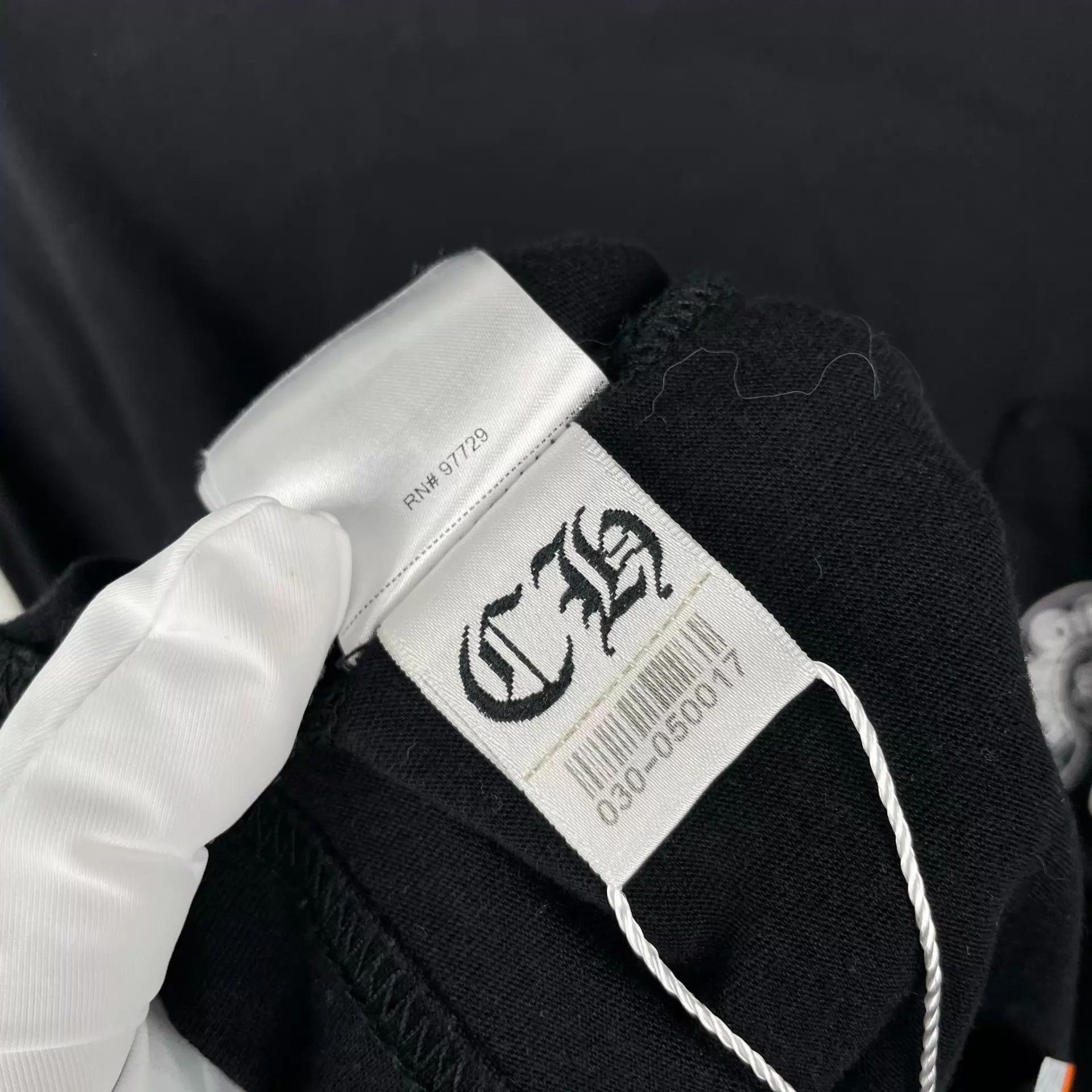 Chrome Hearts Chrome Hearts HK Excl Cross & Horsehoe blk L/S T 175 Size US L / EU 52-54 / 3 - 8 Thumbnail