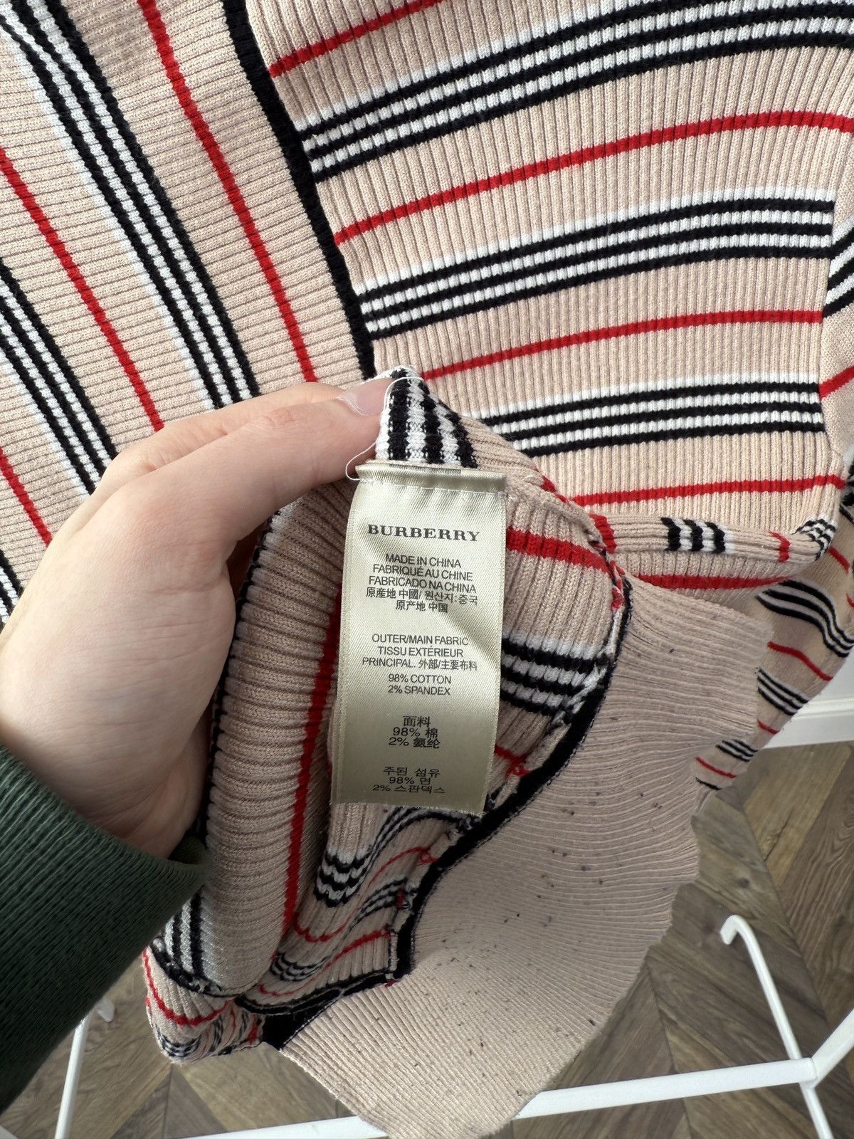 Burberry Vintage Burberry Women’s Beige Nova Stripe Sweater Size S / US 4 / IT 40 - 5 Thumbnail