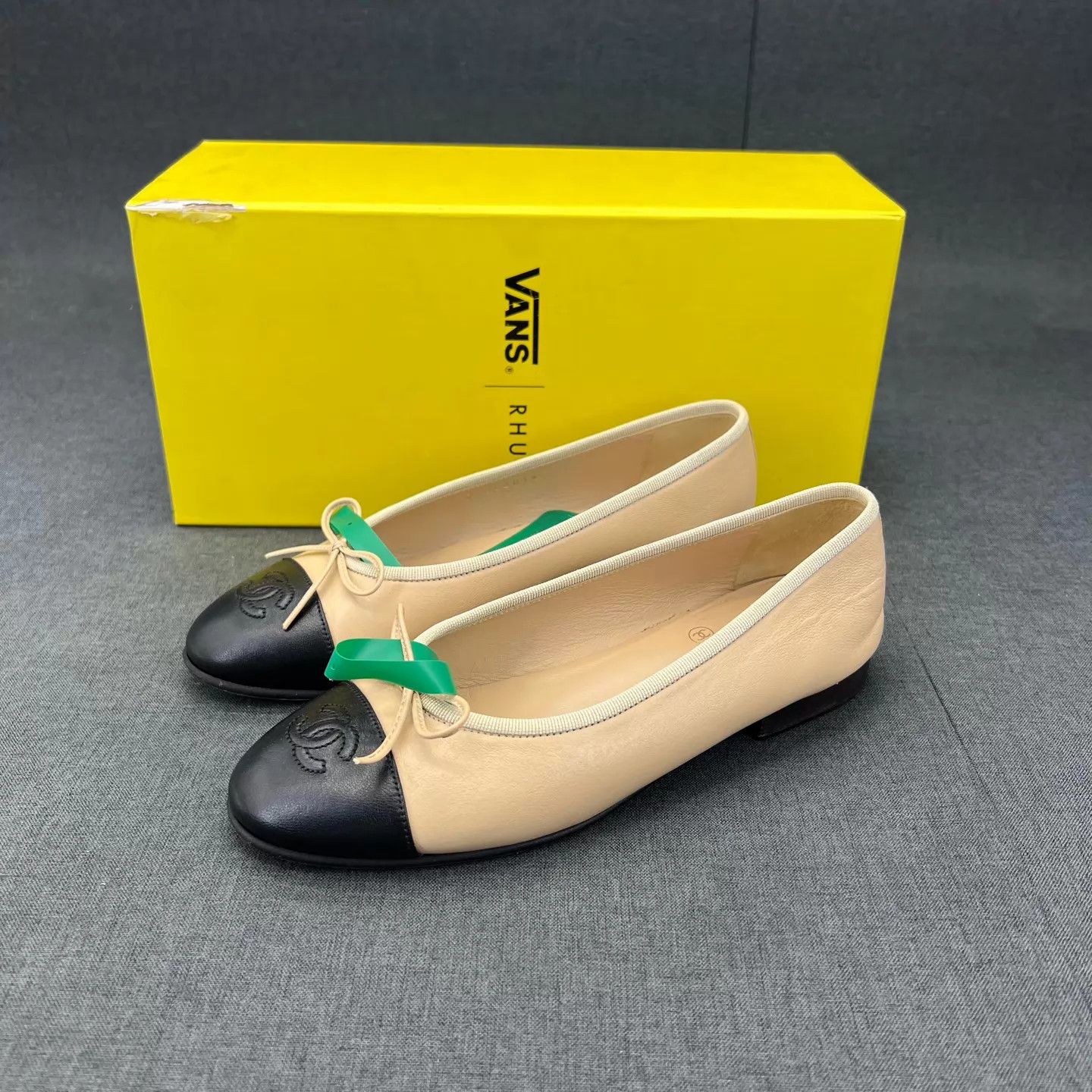 Chanel CHANEL Beige Womens Casual Ballet Flats 36.5 Size US 6 / IT 36 - 1 Thumbnail