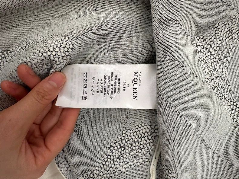 Alexander McQueen Alexander McQUEEN Dress 2505-Nextarrow Size XS / US 0-2 / IT 36-38 - 3 Thumbnail