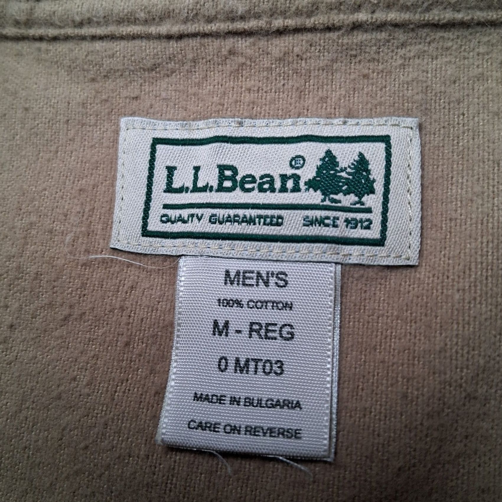 Vintage VINTAGE LL Bean Chamois Flannel Shirt Men Med REG Workwear Tan Outdoors Size US M / EU 48-50 / 2 - 7 Thumbnail