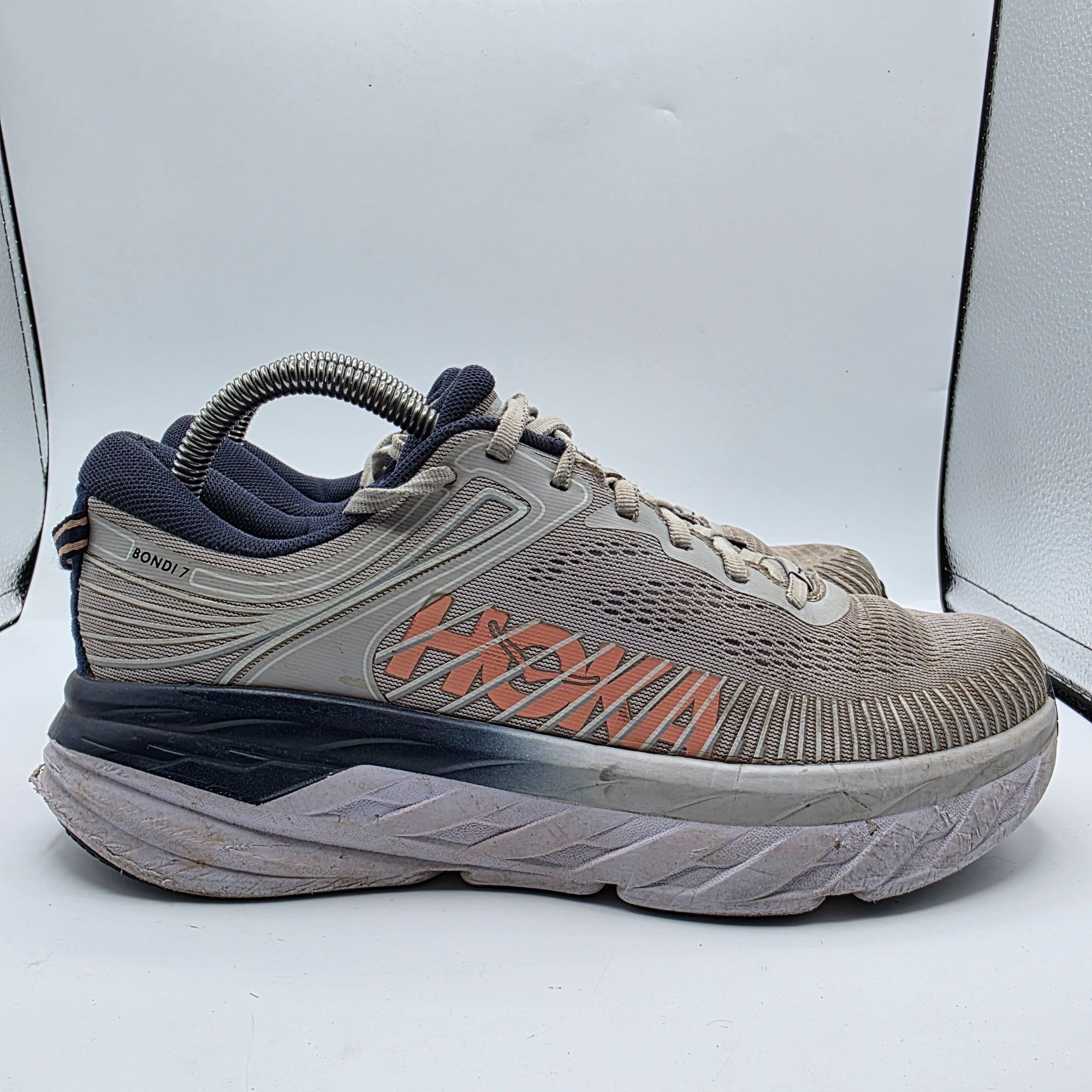 Hoka Hoka One One Bondi 7 Womens Size 9 Lunar Rock Athletic Shoes Size US 9 / IT 39 - 12 Thumbnail