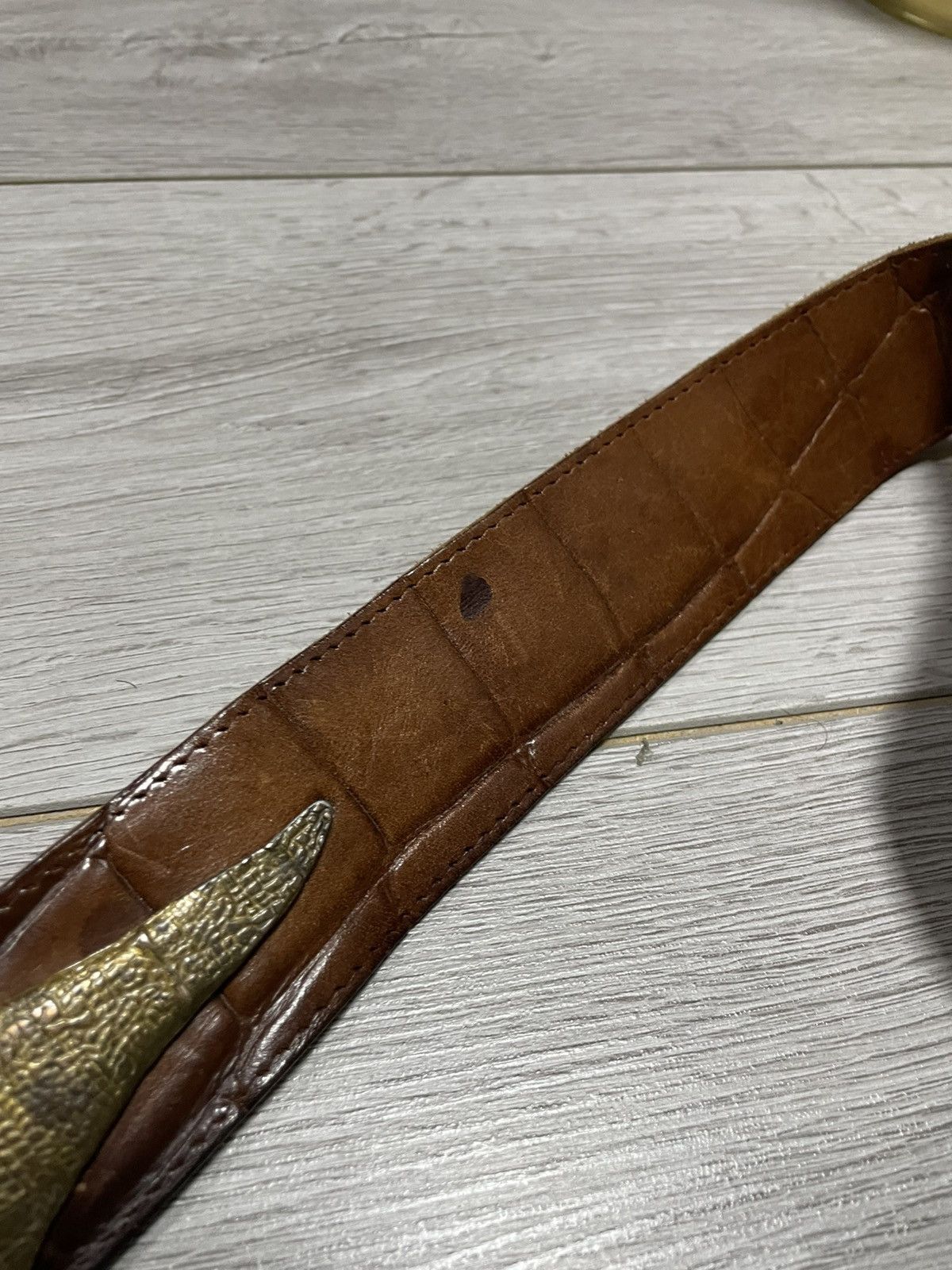 Vintage Crocodile 🐊 RARE metallic buckle vintage hand made belt eb0 Size 30 - 4 Thumbnail