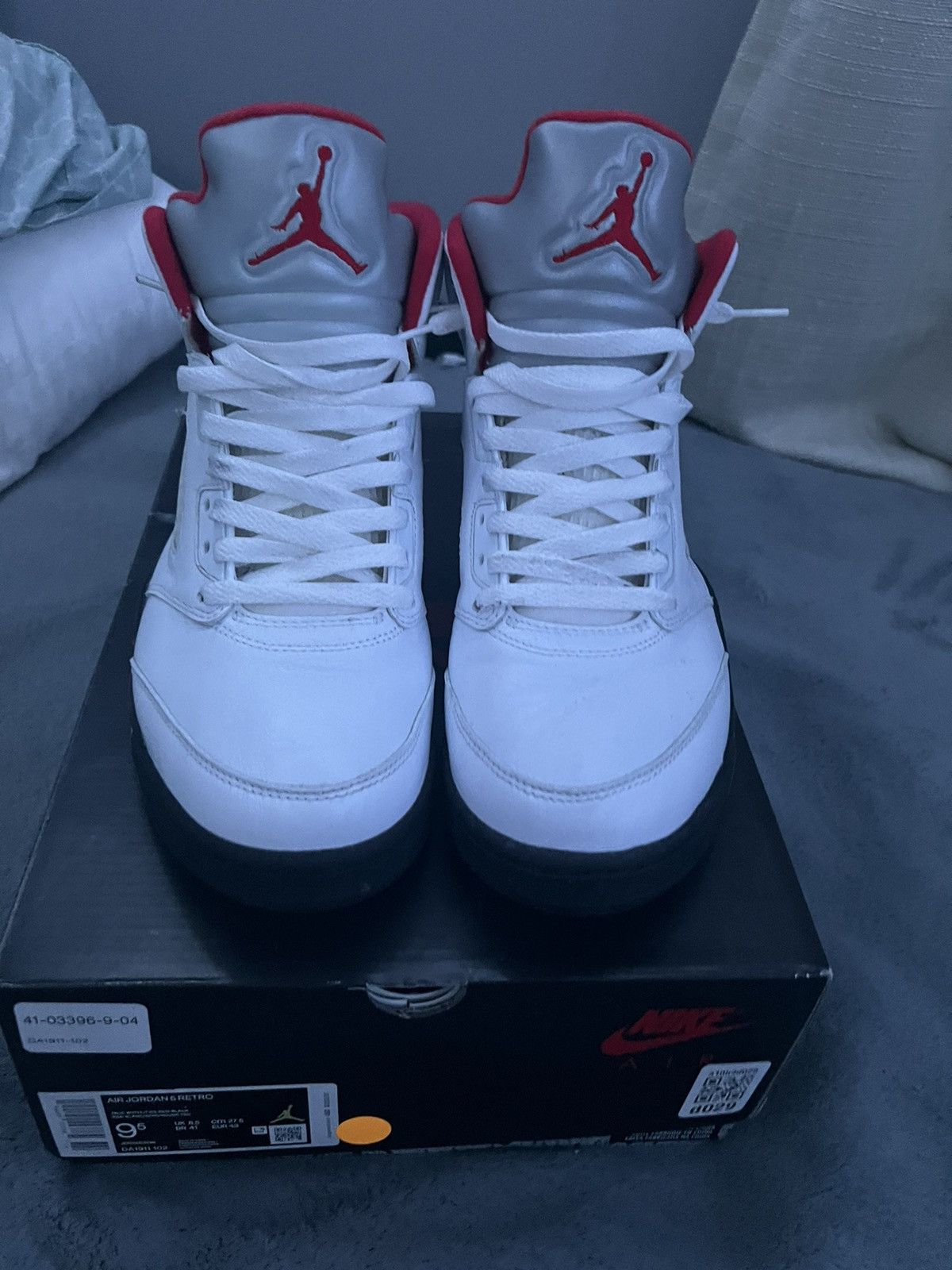 Jordan 5 ( Fire Red )